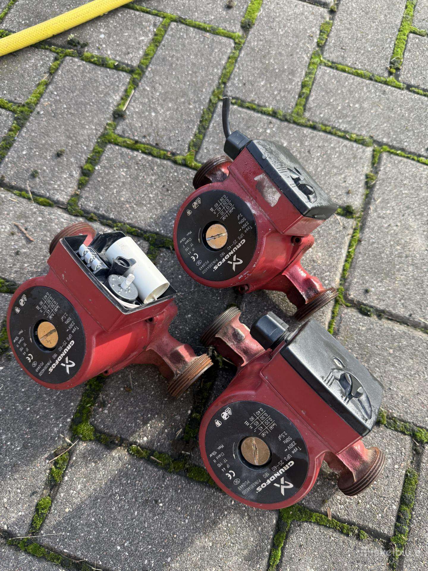 Cirkuliaciniai siurbliai Grundfos Ups 25 180