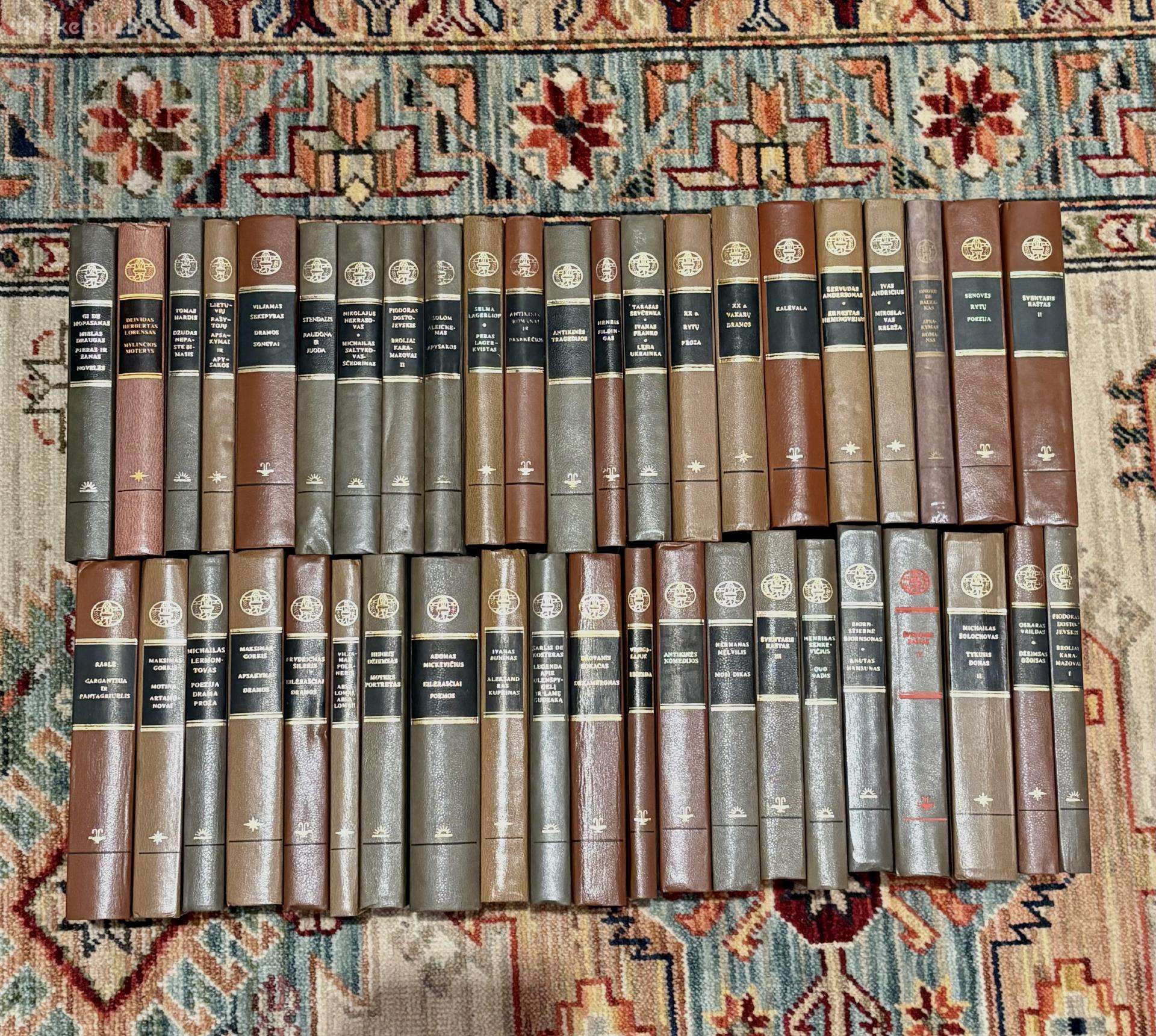 Pasaulinės literatūros bibliotekos knygos ( 43 )