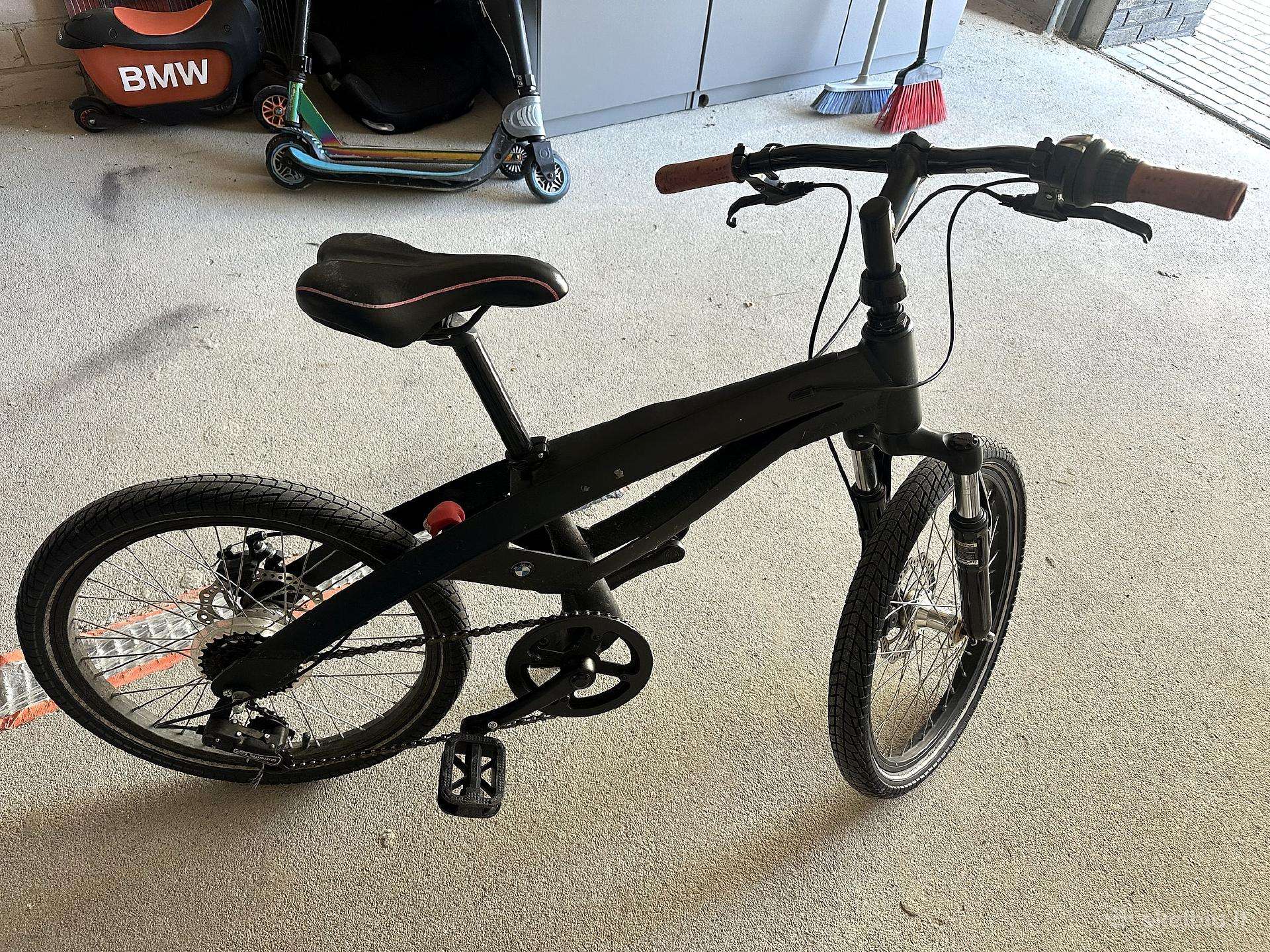 Bmw vaikiškas dviratis 20", 6 pavarų, diskiniai st
