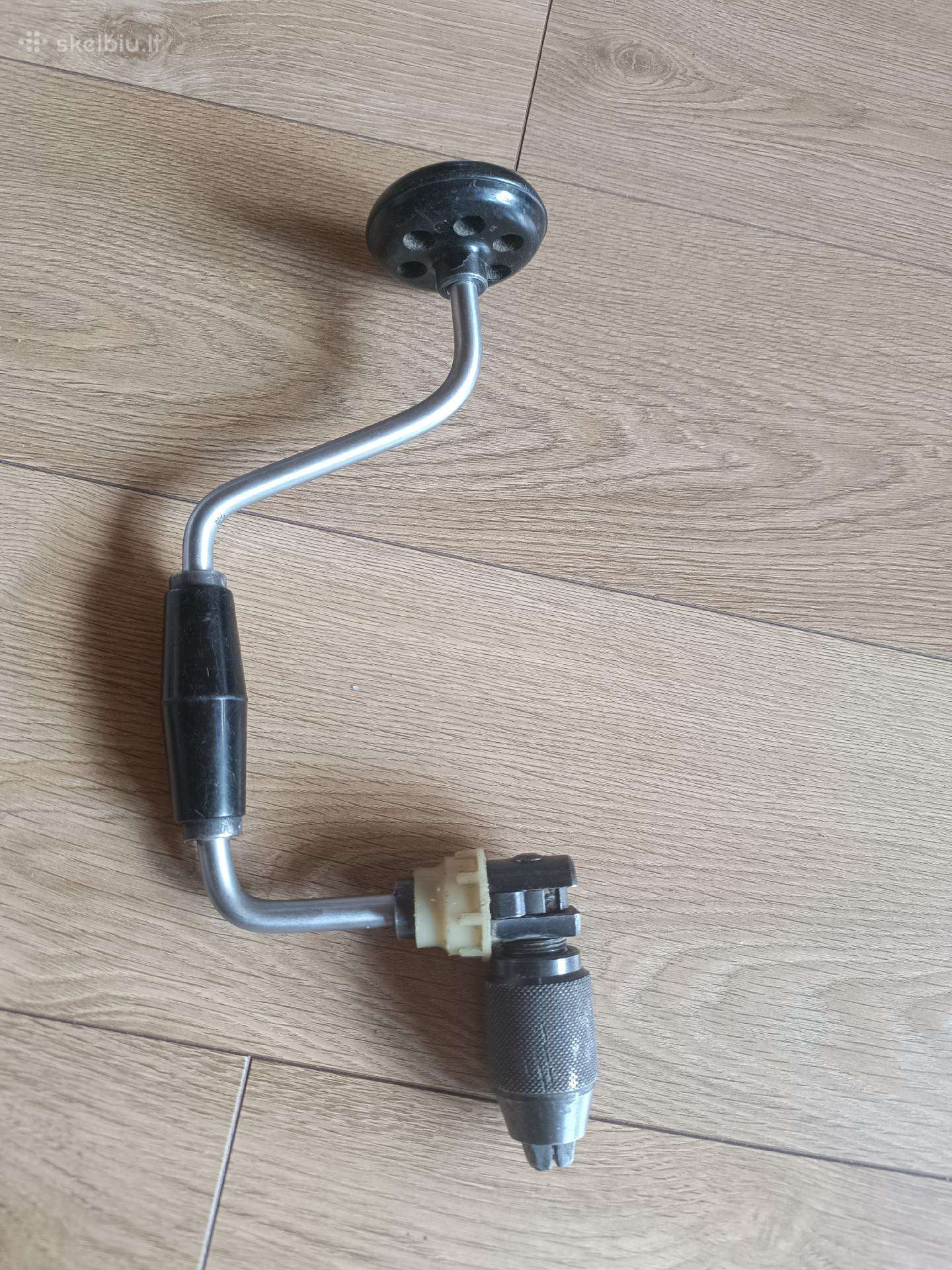 2 seni mechaniniai rankiniai grąžtai, vintažiniai