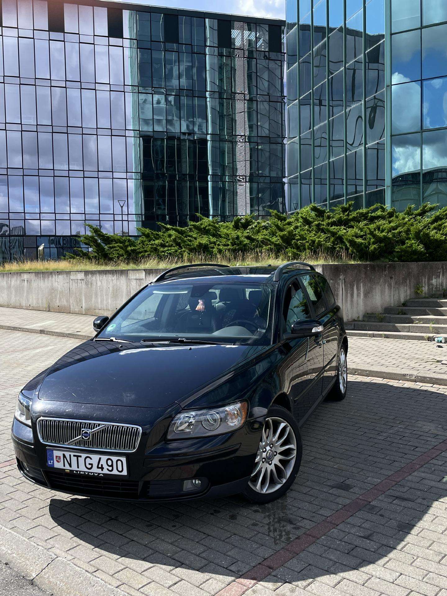 Volvo V50