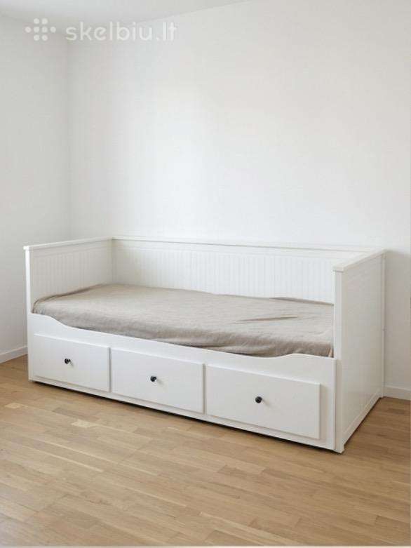 Ikea Hemnes kušetė su 3 stalčiais