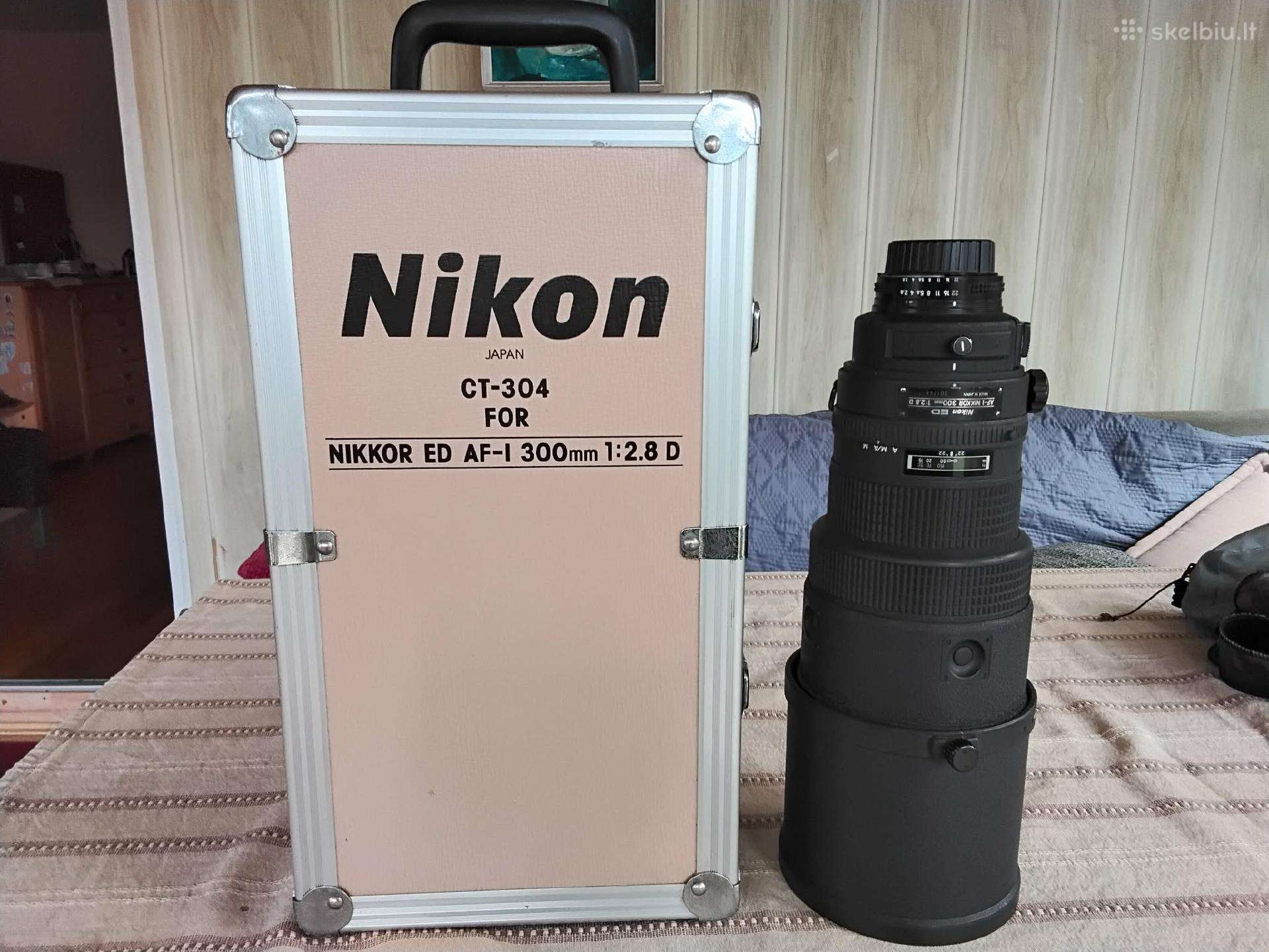Nikkor teleobjektyvas
