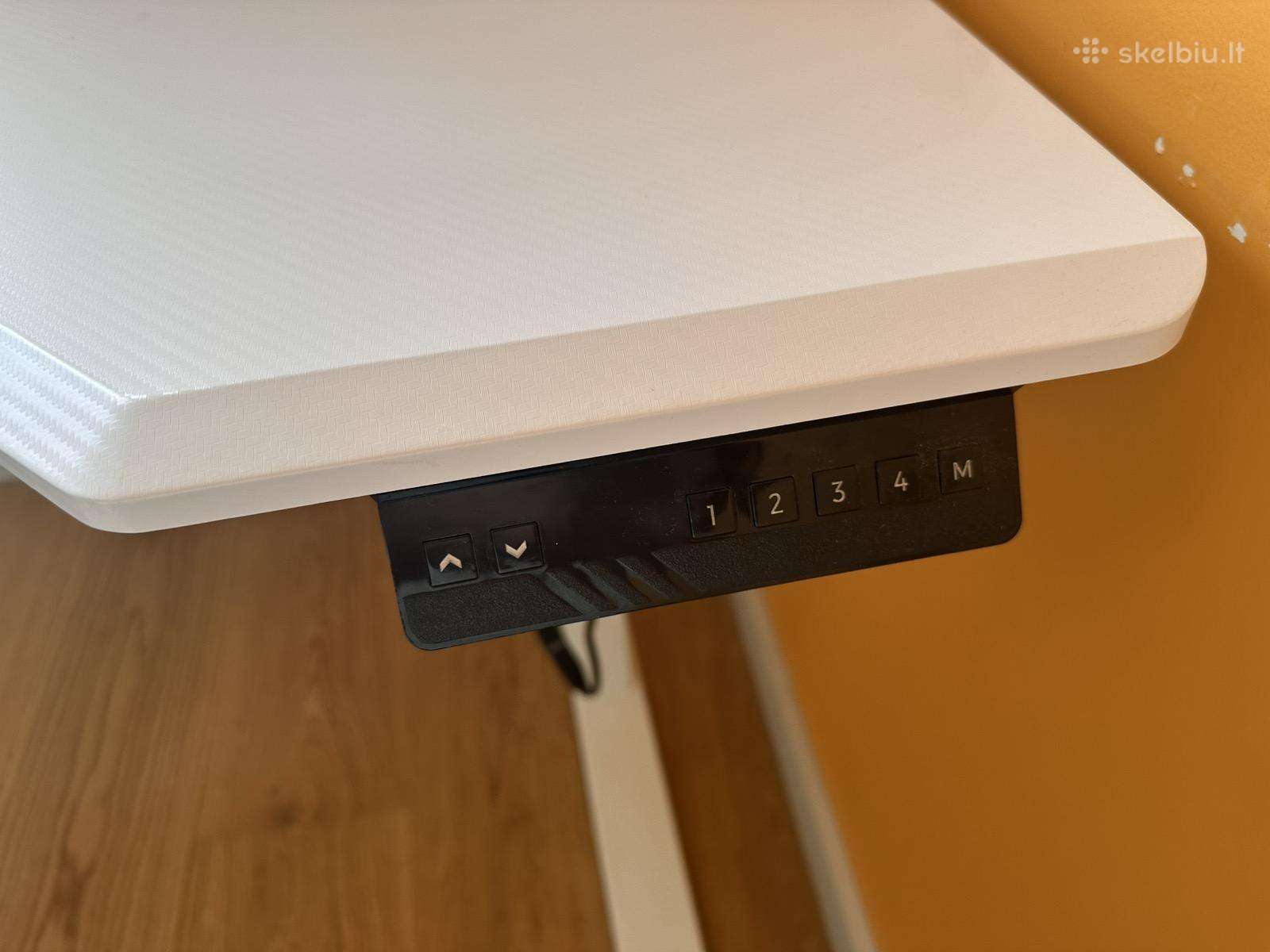 Elektrinis reguliuojamas gaming rašomasis stalas