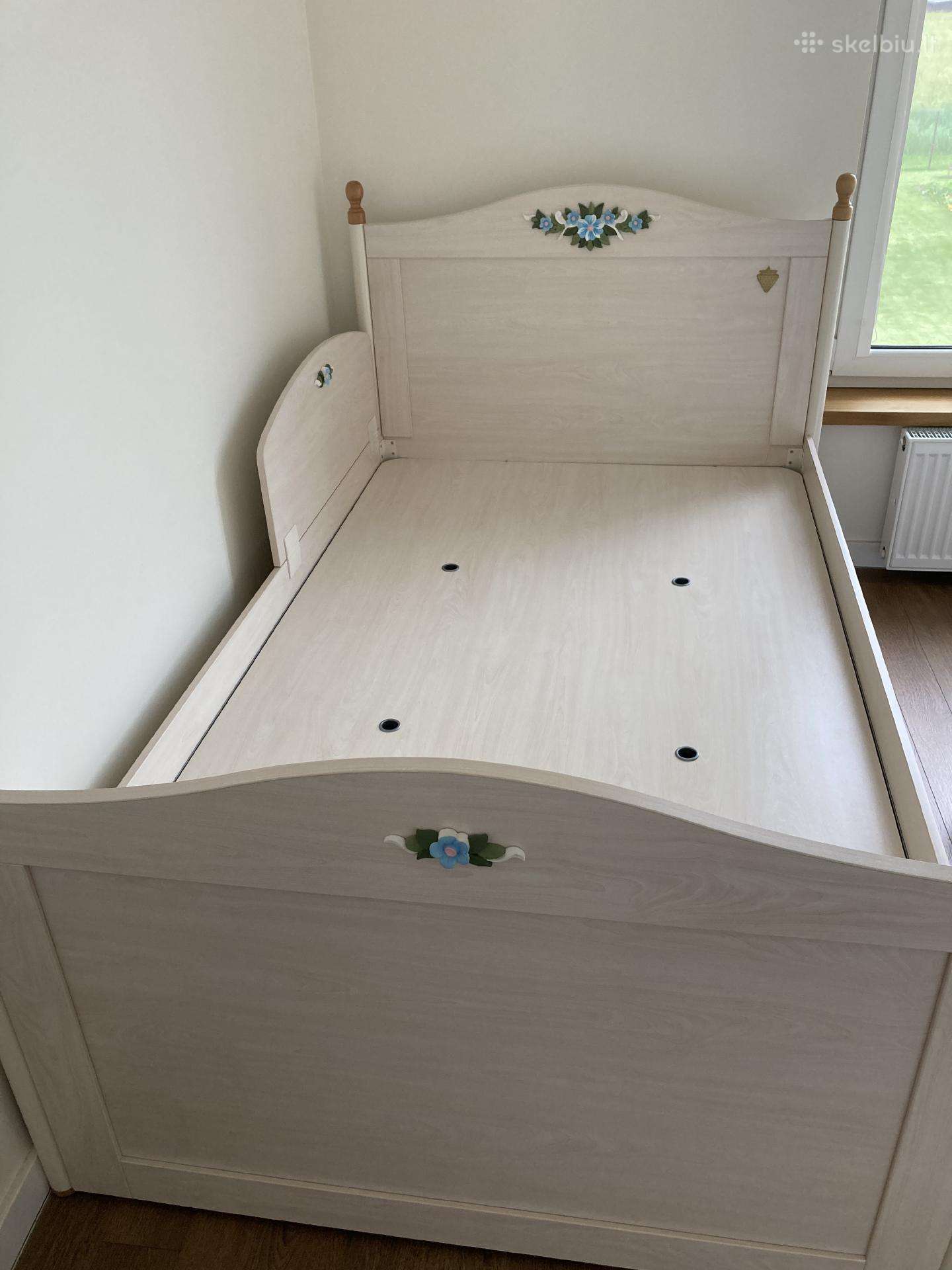 Parduodu medinę lovą su daiktadėźe