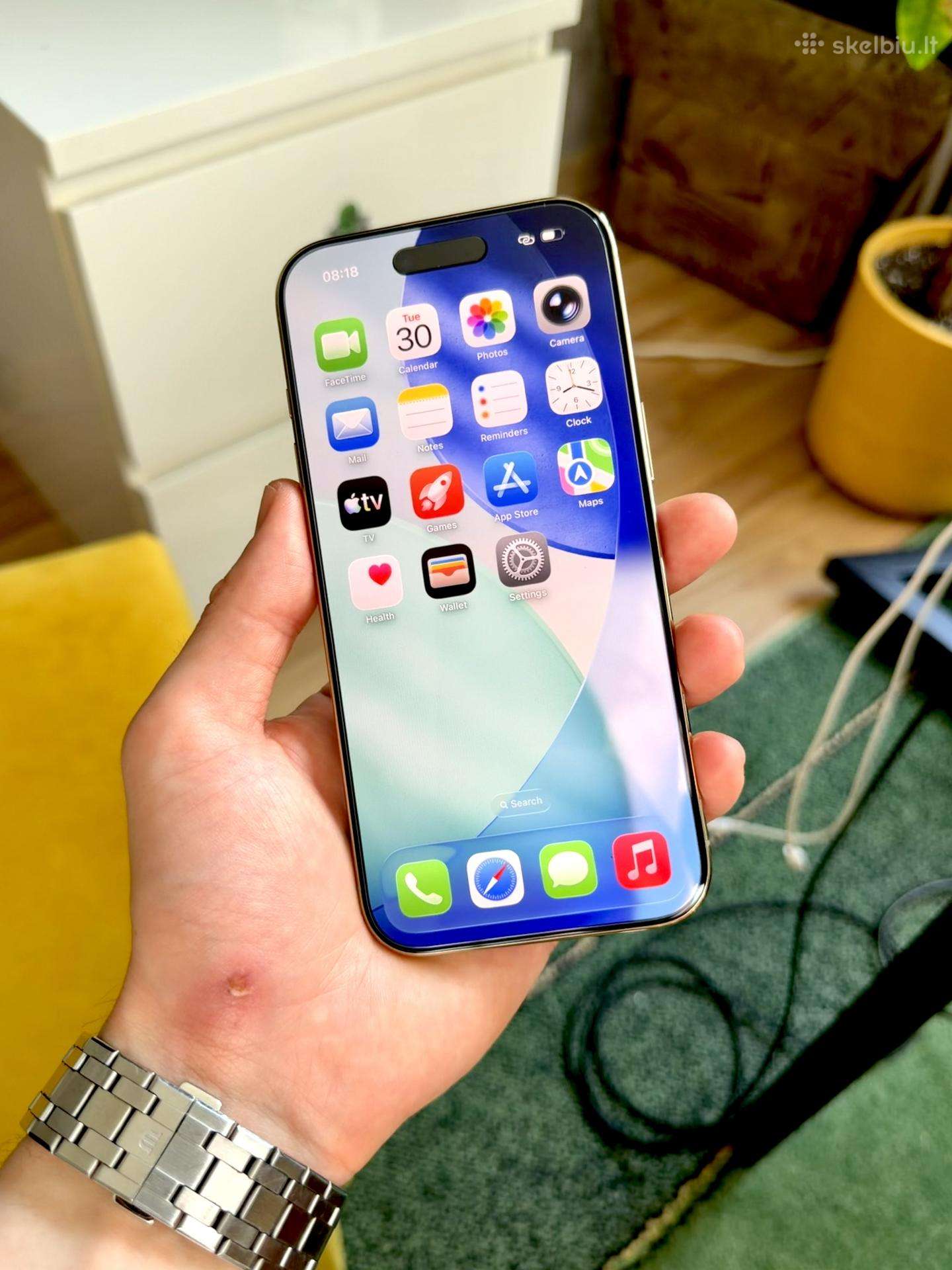 iPhone 17 Air Gold
