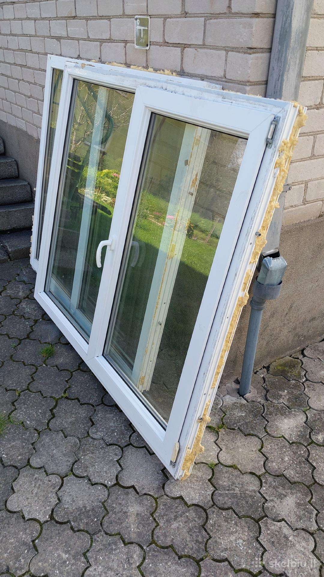 Naudoti plaskiniai langai