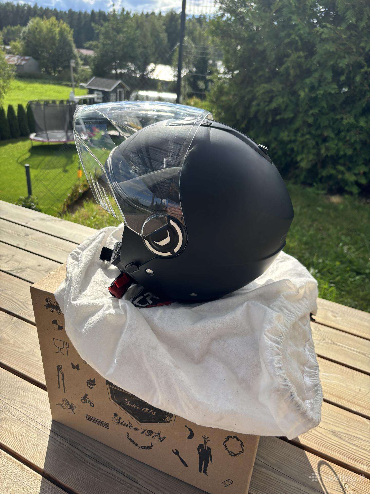 Caberg Riviera V4 Šalmas