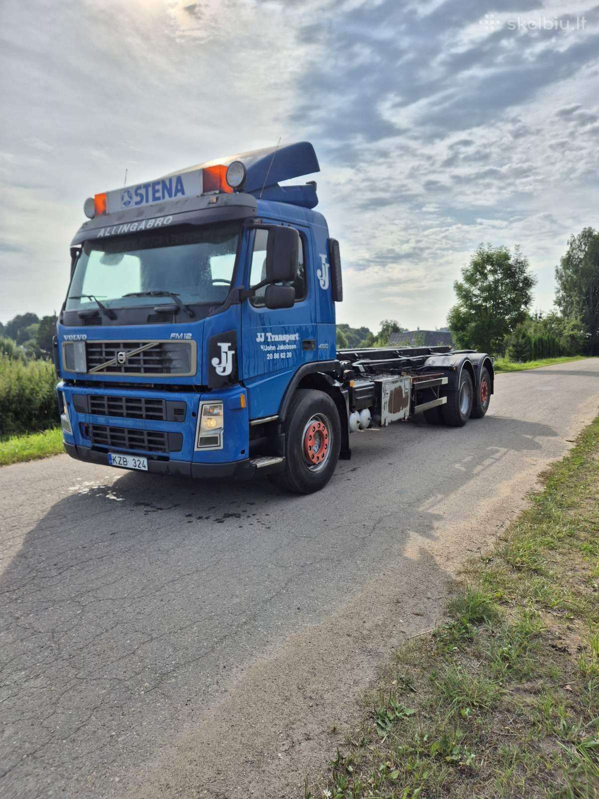 Volvo Fm12, hooklift trucks