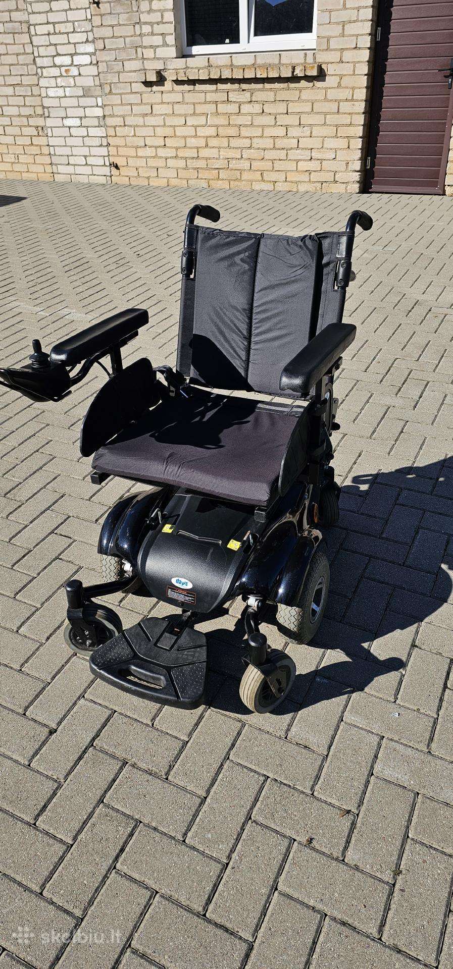 Parduodu elektrinį neįgaliojo vėžimėlį Seren