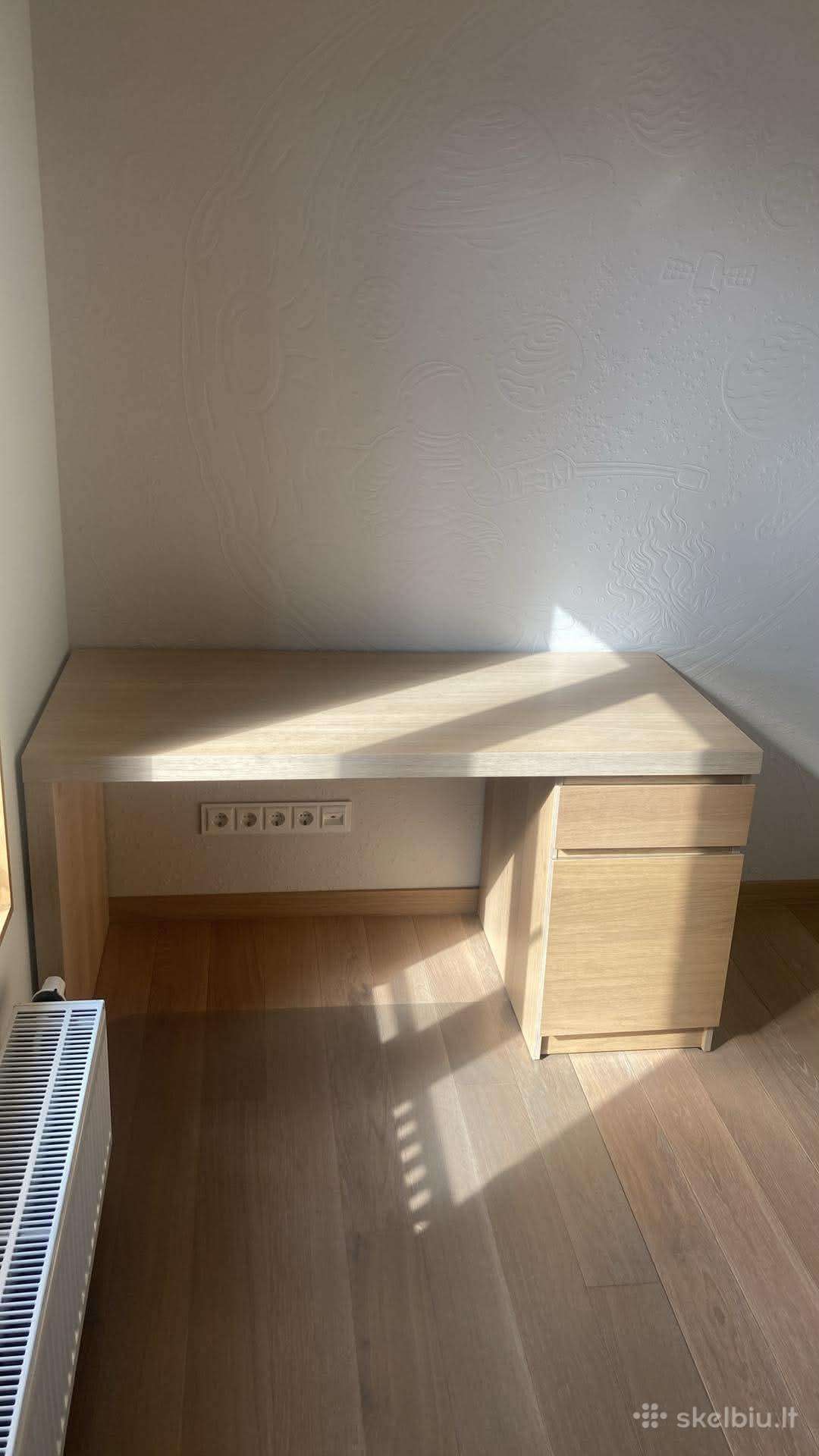 Ieškome pirkti Ikea Malm rašamojo stalo 140x65cm