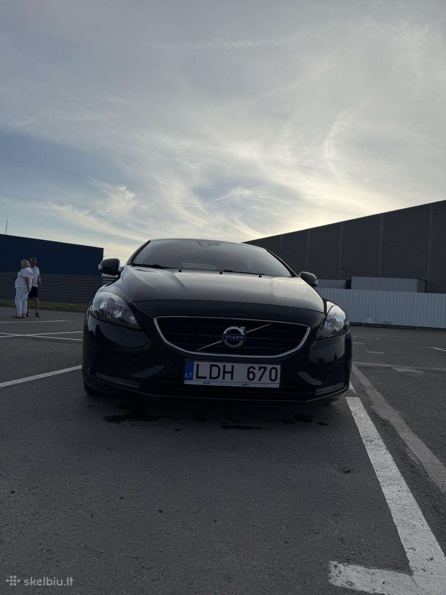 Parduodu Volvo V40