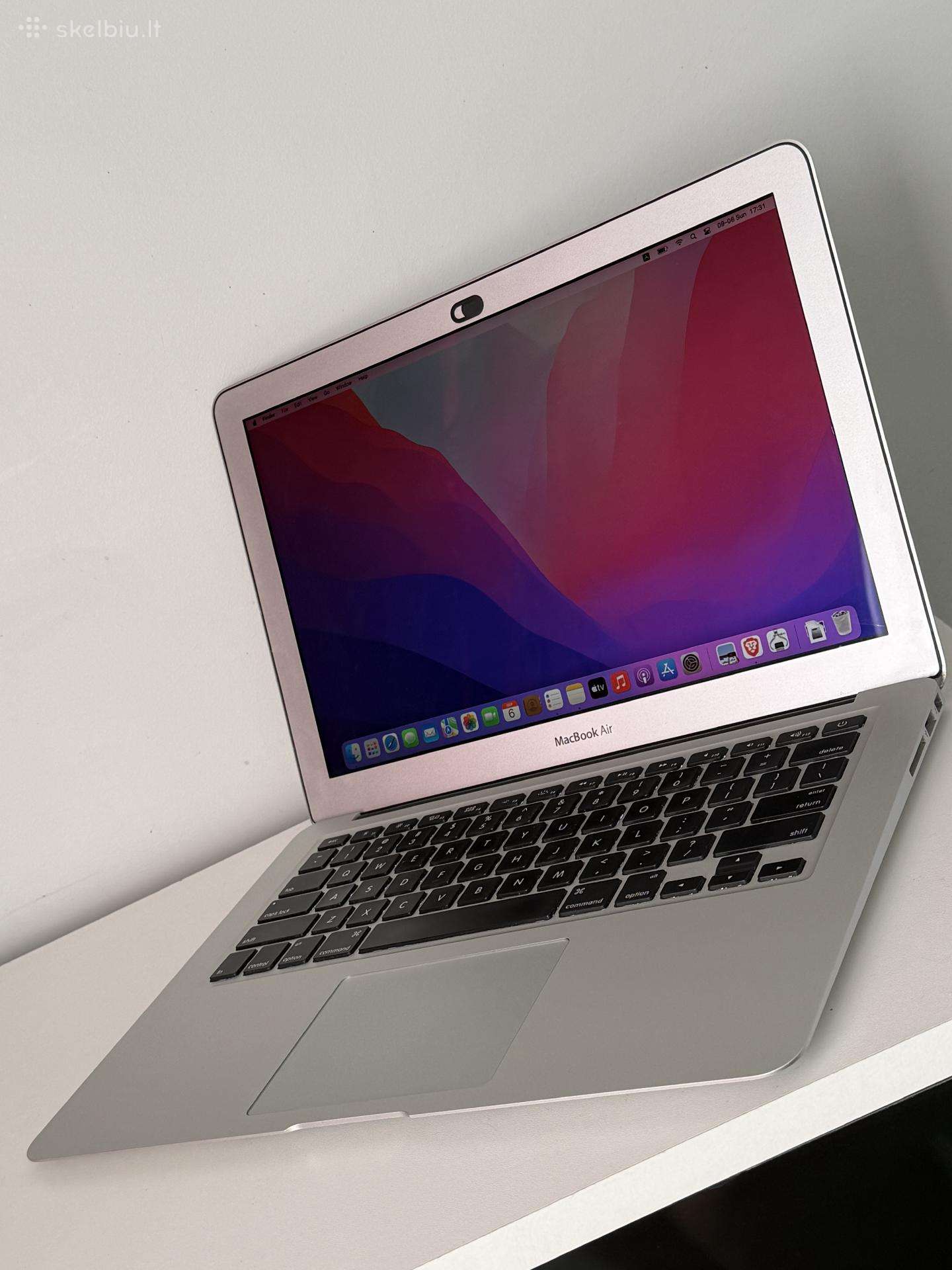 MacBook Air 13 2015, i5 / 8 GB RAM / 128 GB