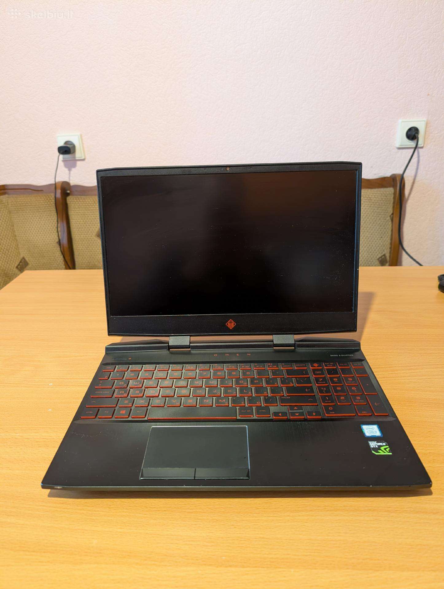 Hp Omen 15-dc0019ur – donoras - Neisijungia