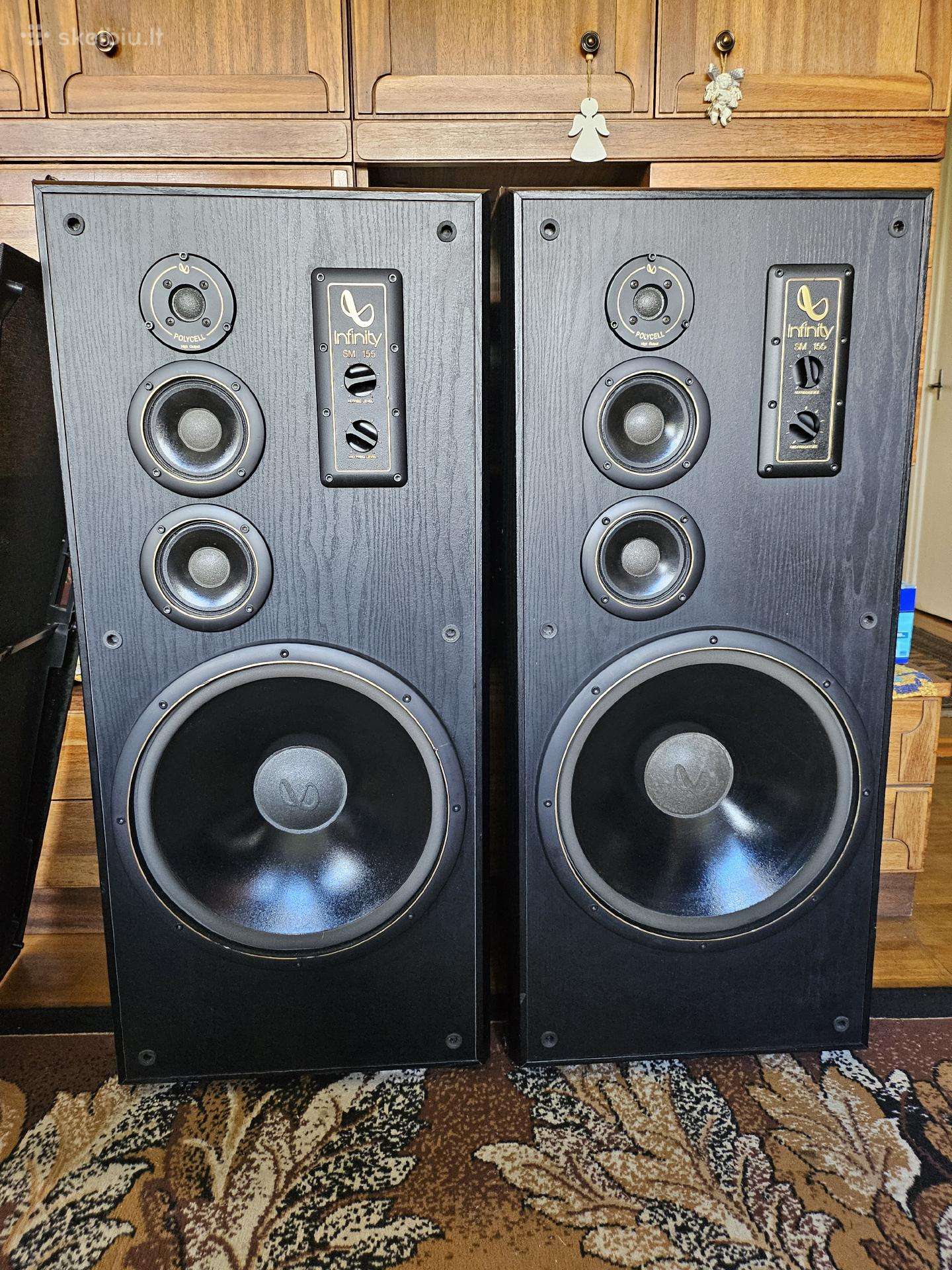 Parduodu gero stovio kolonėles Infinity Sm-155