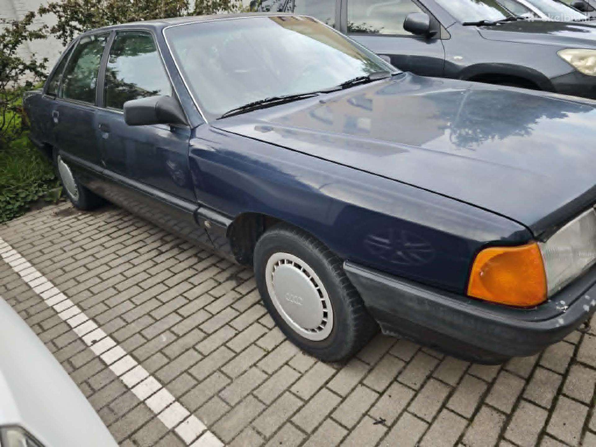 Parduodamas tvarkingas Audi 100 automobilis