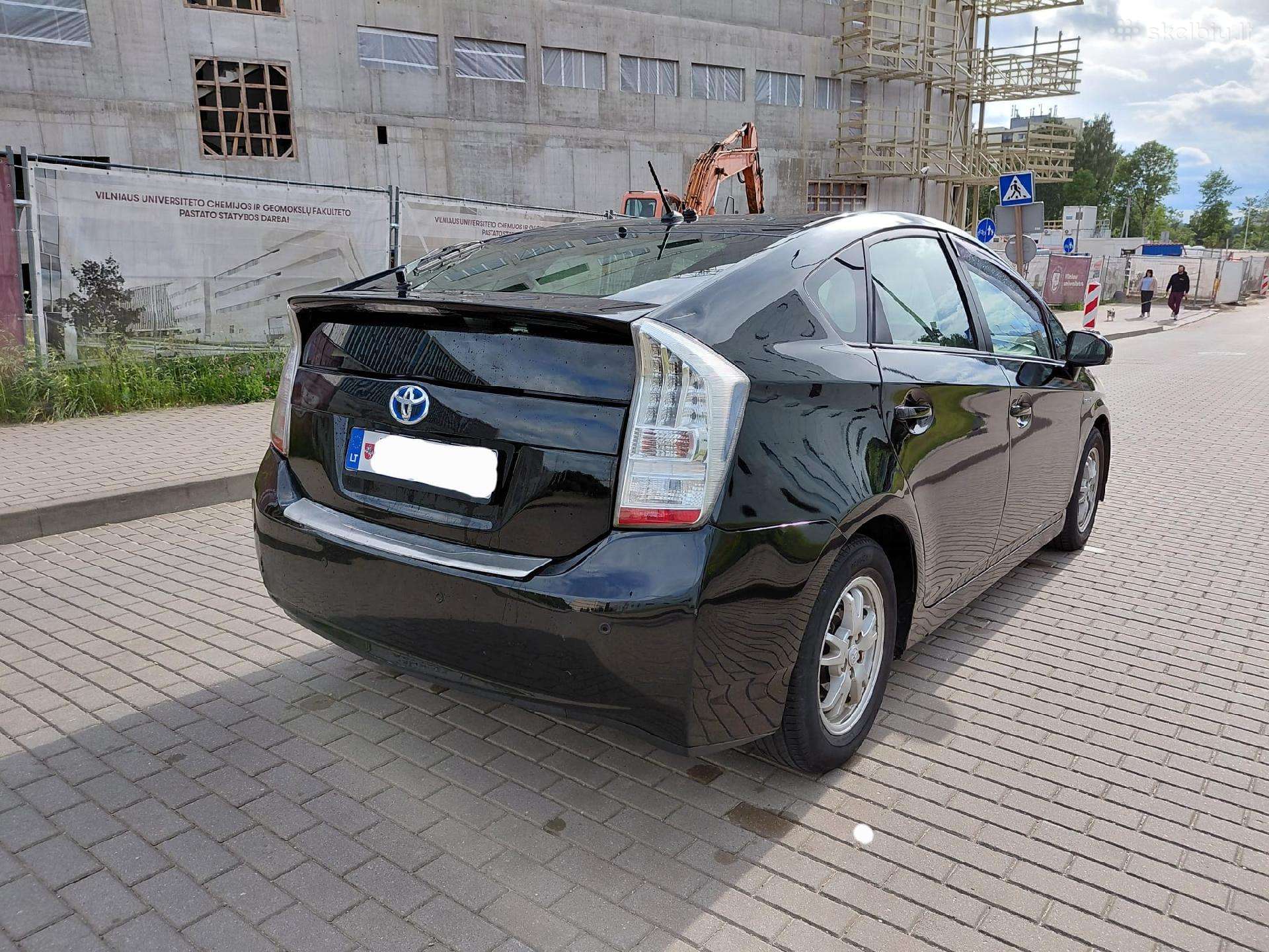 Toyota Prius, hečbekas
