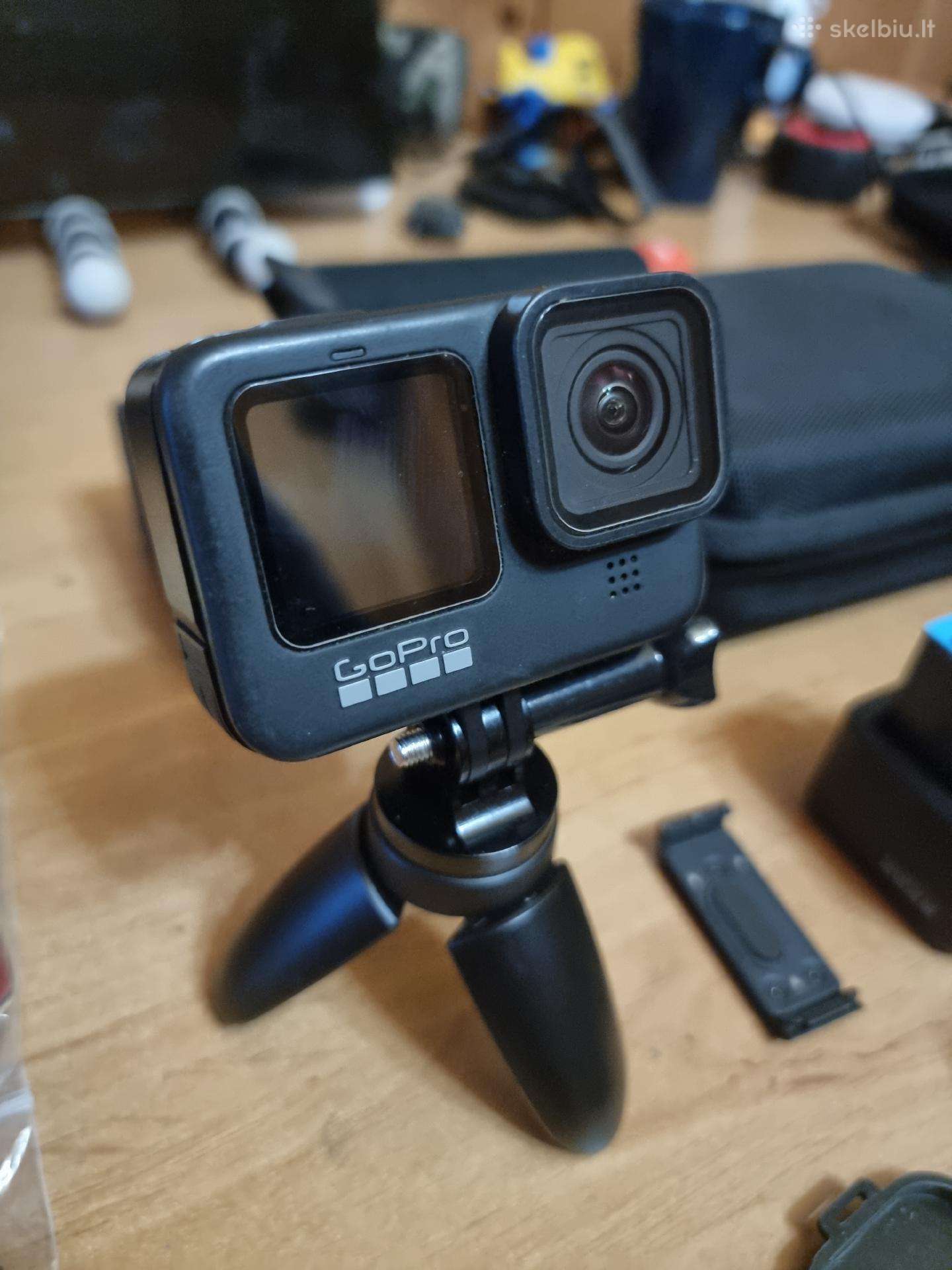 Gopro Hero 9 Black + 3 baterijos + daug priedų