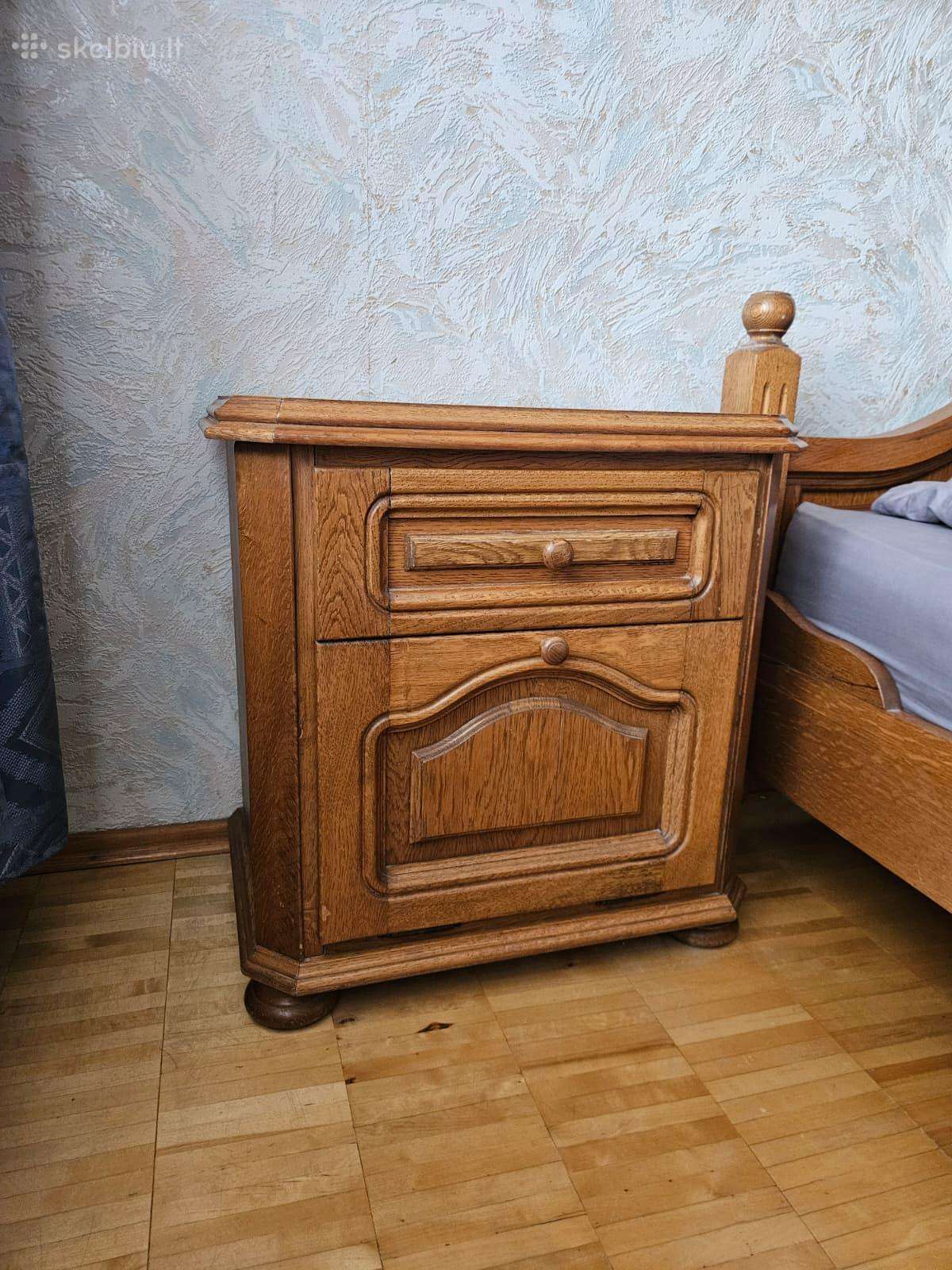 Naktinės spintelės (2 vnt.)