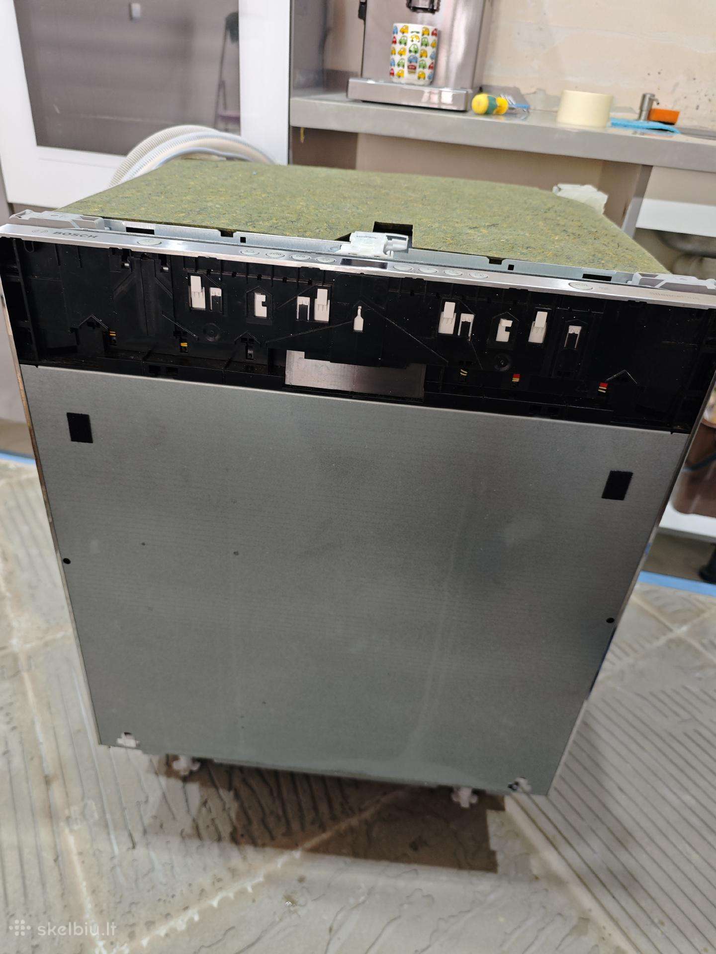 Bosch 60 cm pilnai įmontuojama indaplovė