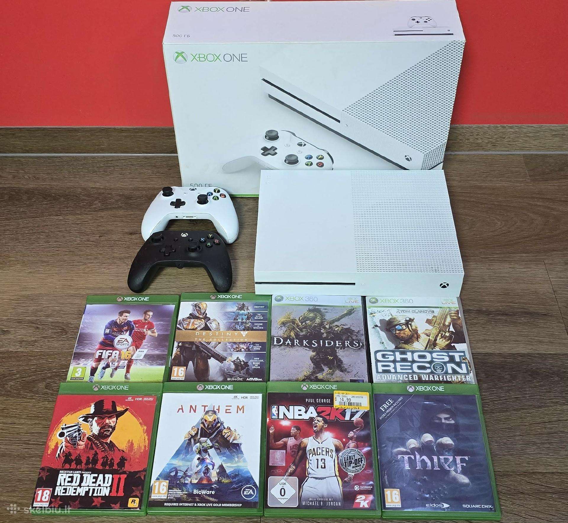 Xbox One S su daug priedų