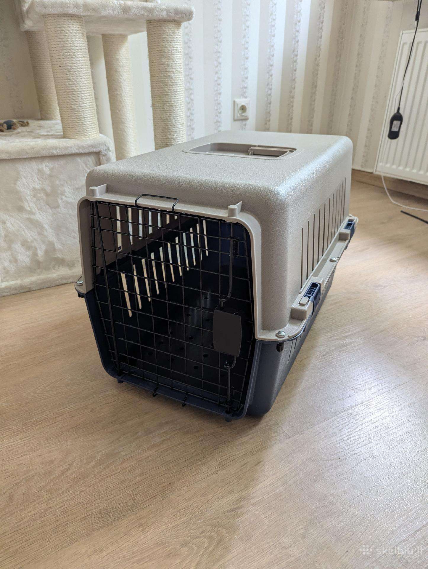 Naujas gyvūnų transportavimo narvas / boksas