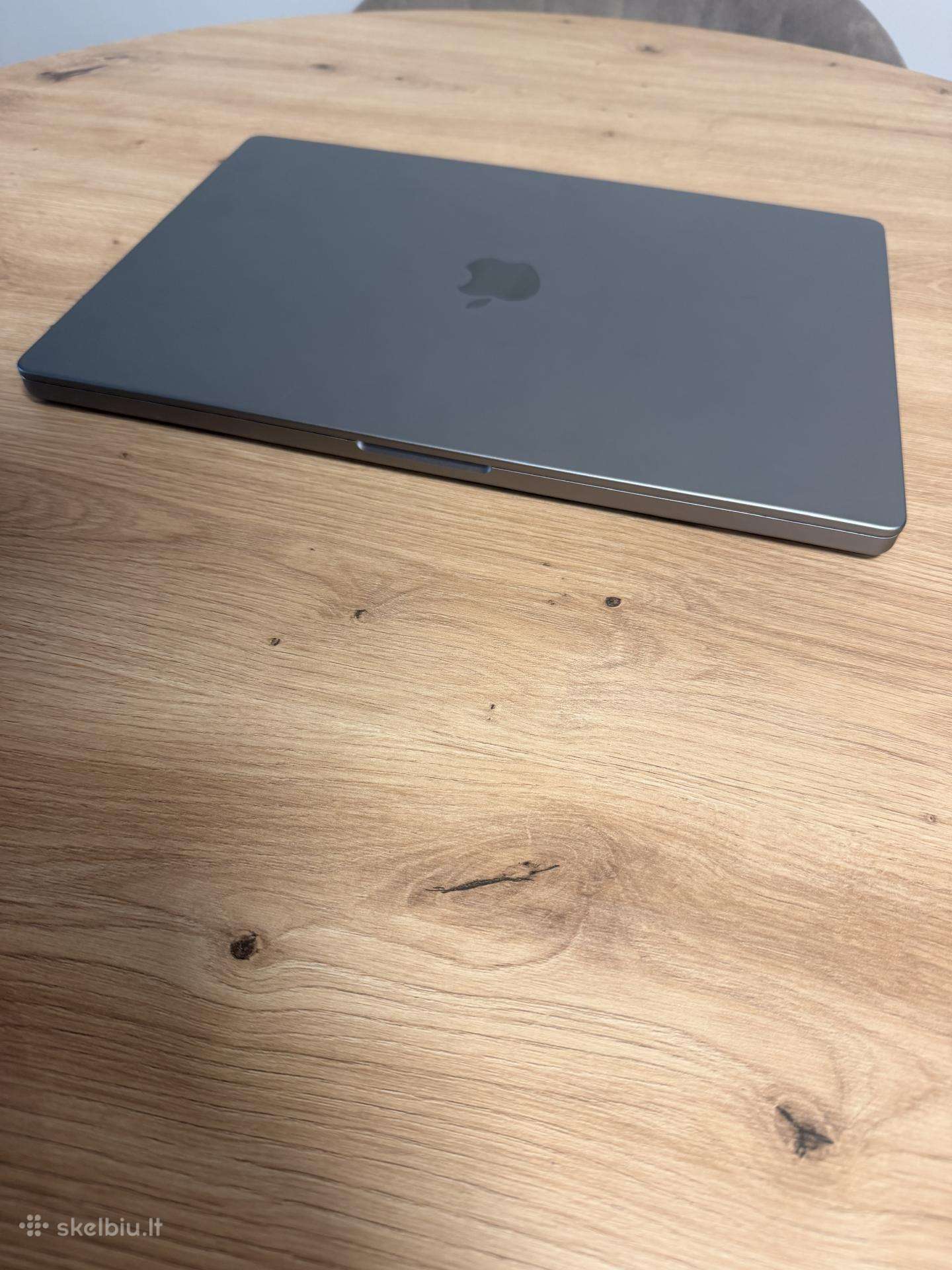 MacBook Pro 16 m2 Max