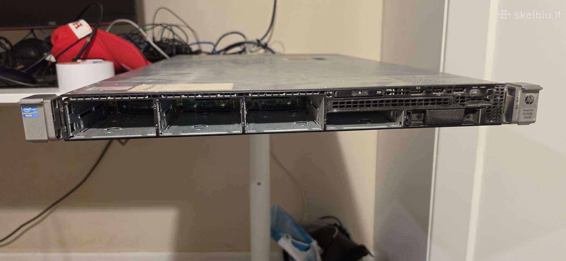 Rack Serveris