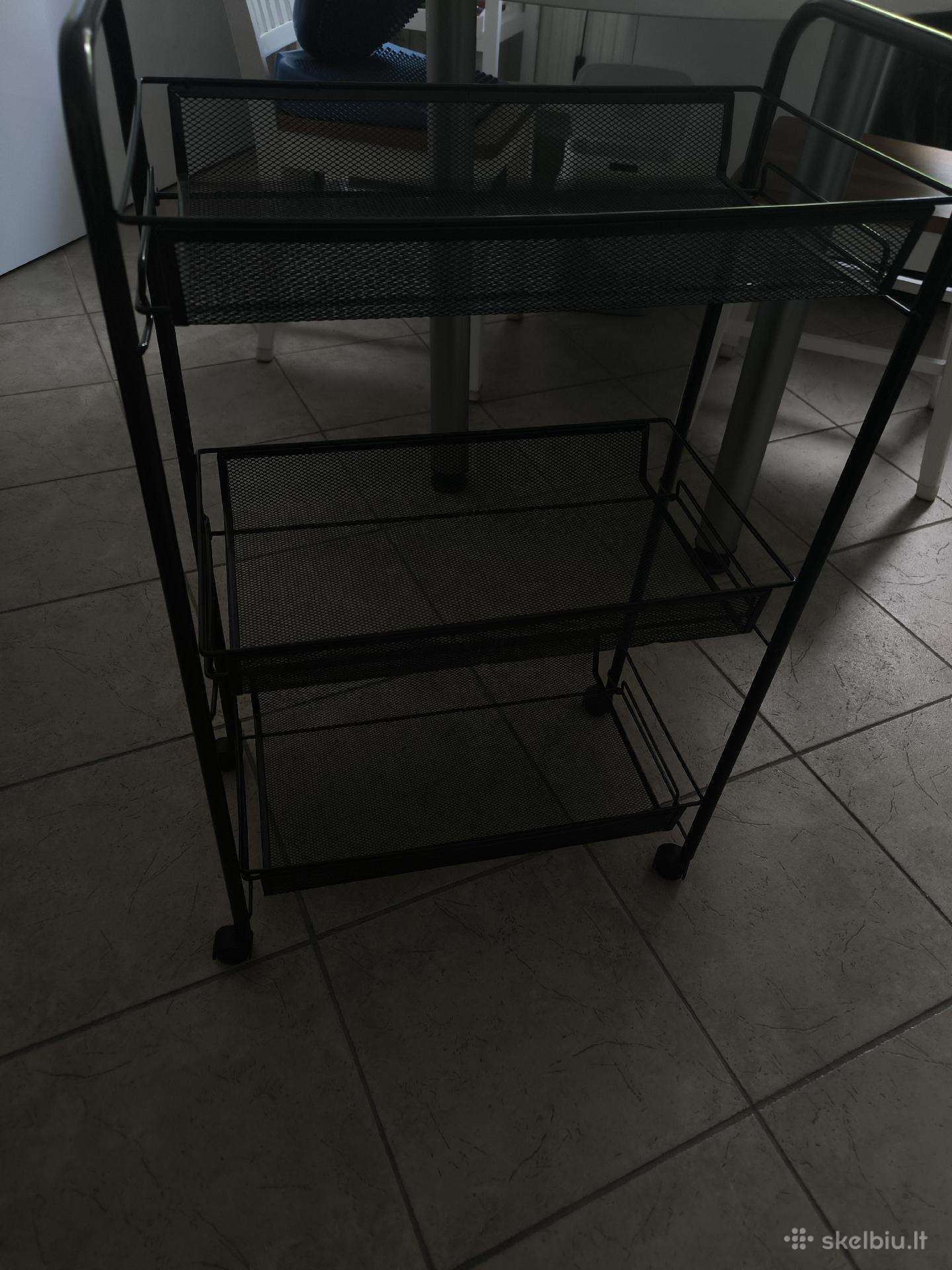 Lentynėlė ant ratų