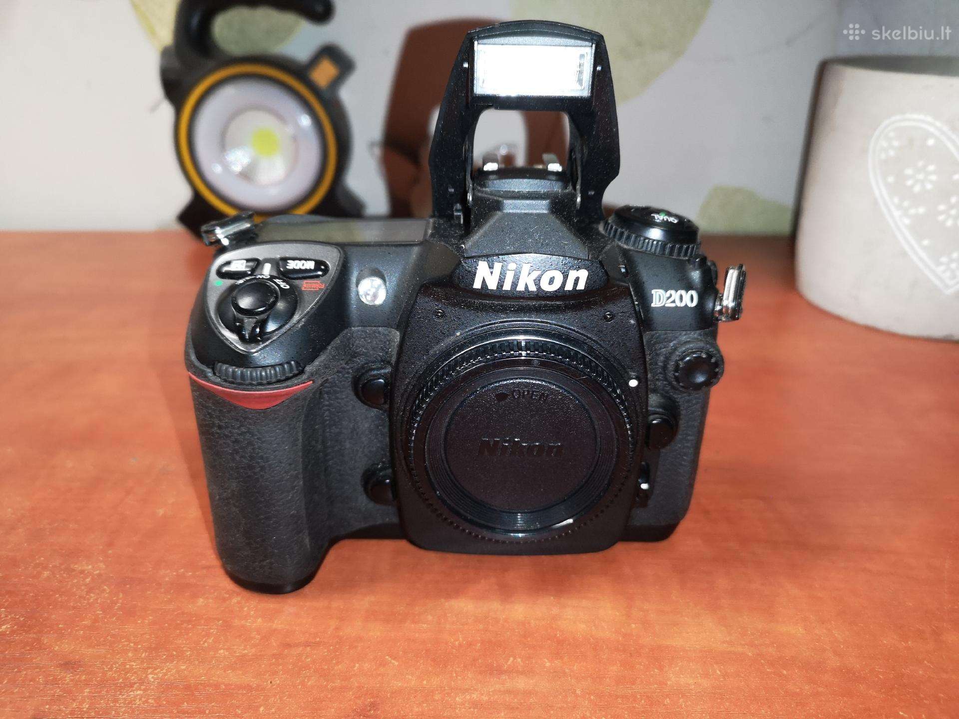 Nikon D200 / Shutter count tik 16375