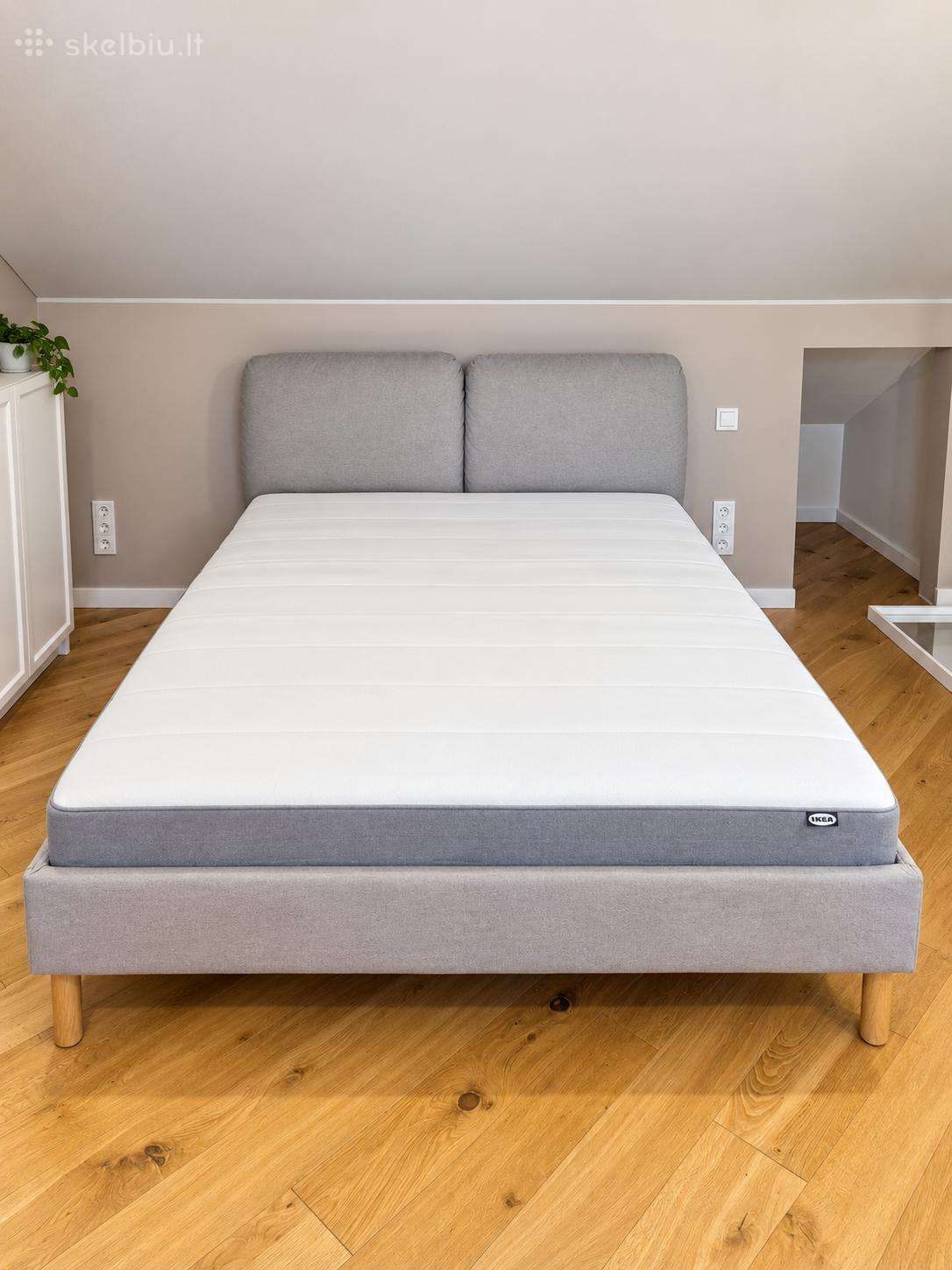 Ikea 1,6 x 2,0 dvigulė lova