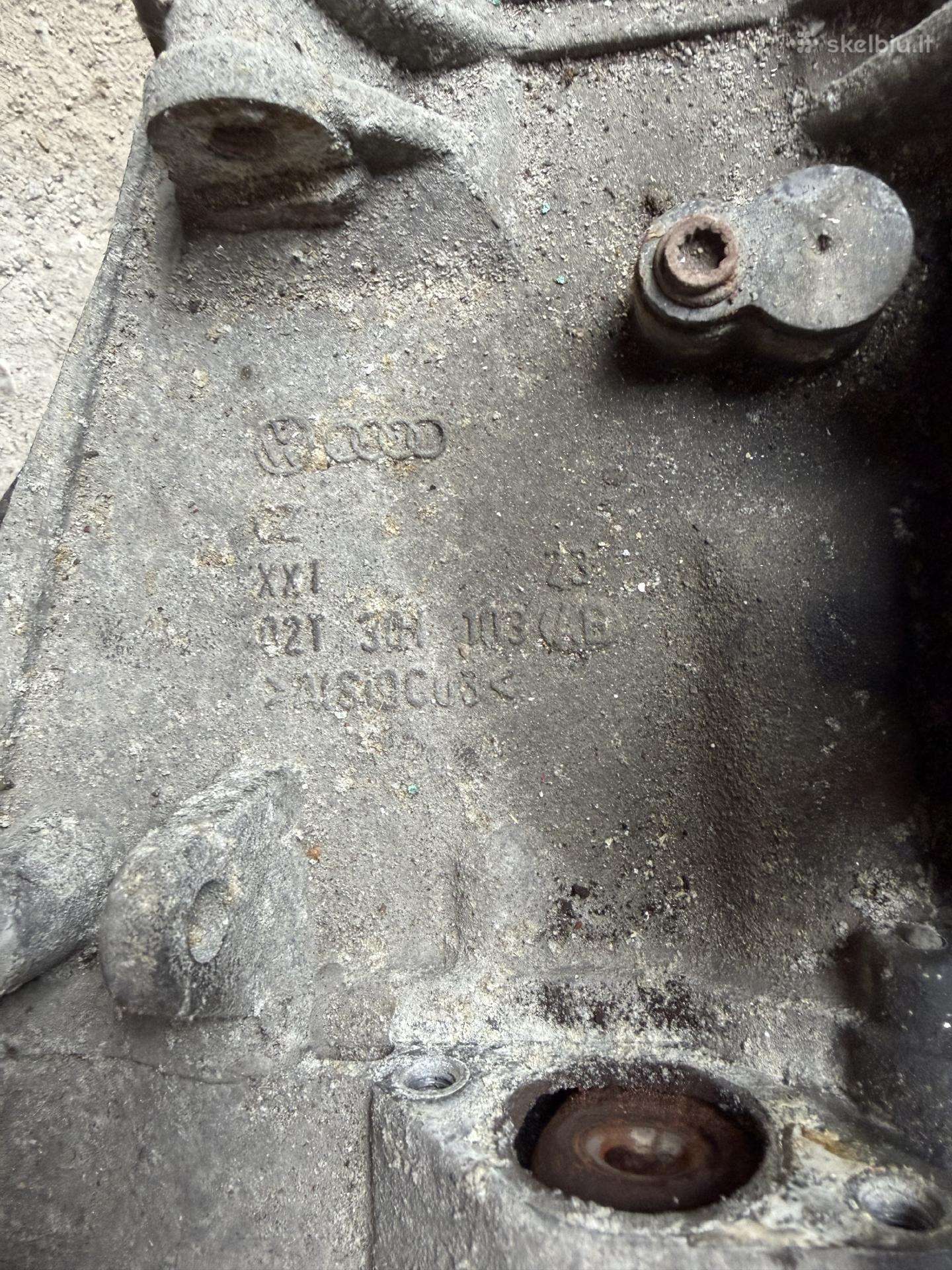 Volkswagen Golf pavarų dėžė