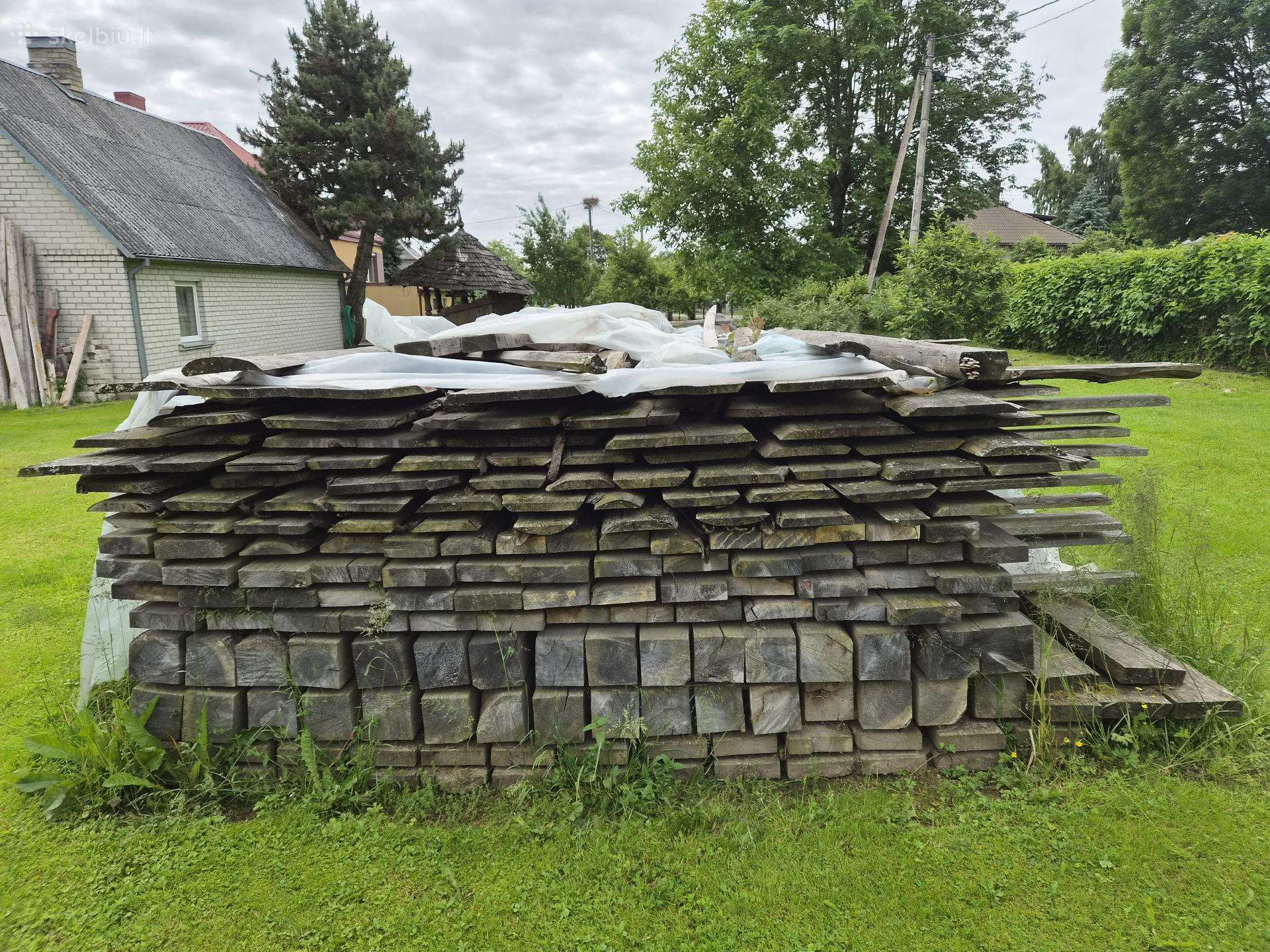 Lentos ir balkiai