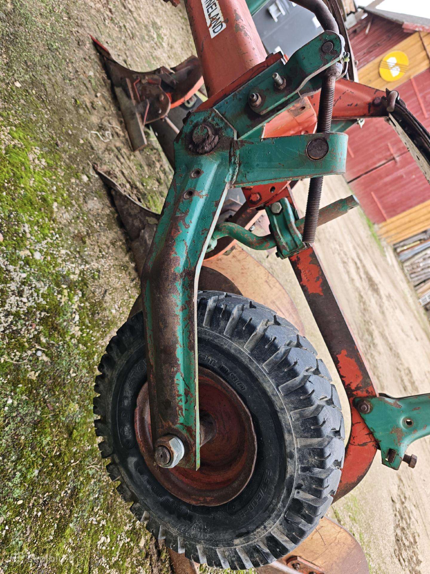 Kverneland, ploughs