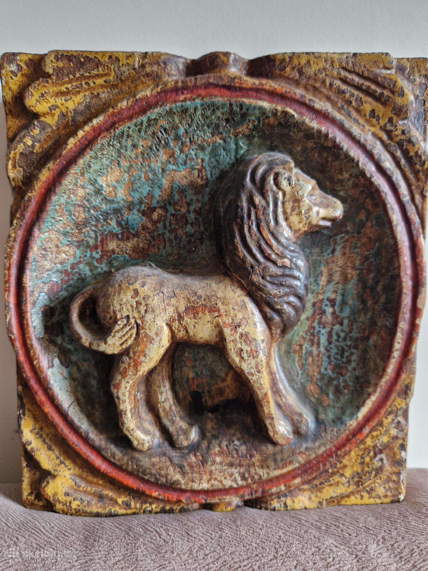 Plaketė- paveikslas, zodiako ženklas.