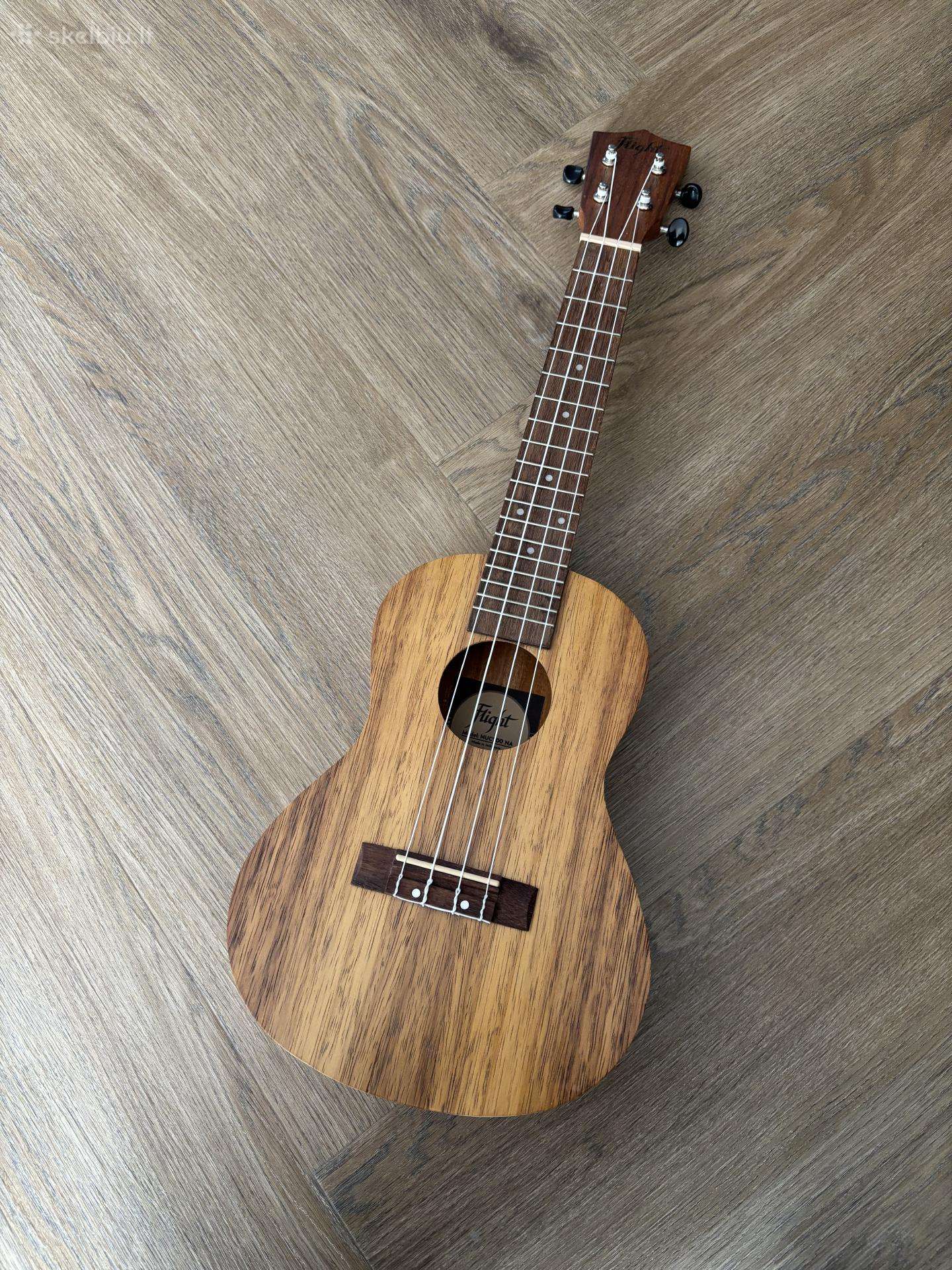 Flight Nuc200 Na ukulelė su originaliu dėklu