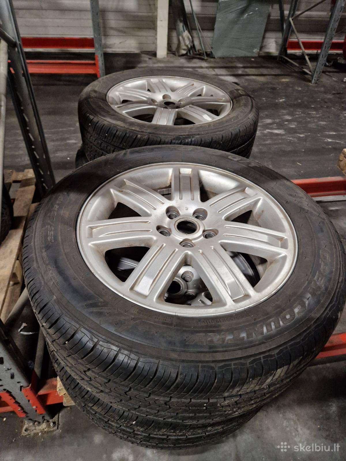 Padangos su ratlankiais Range Rover