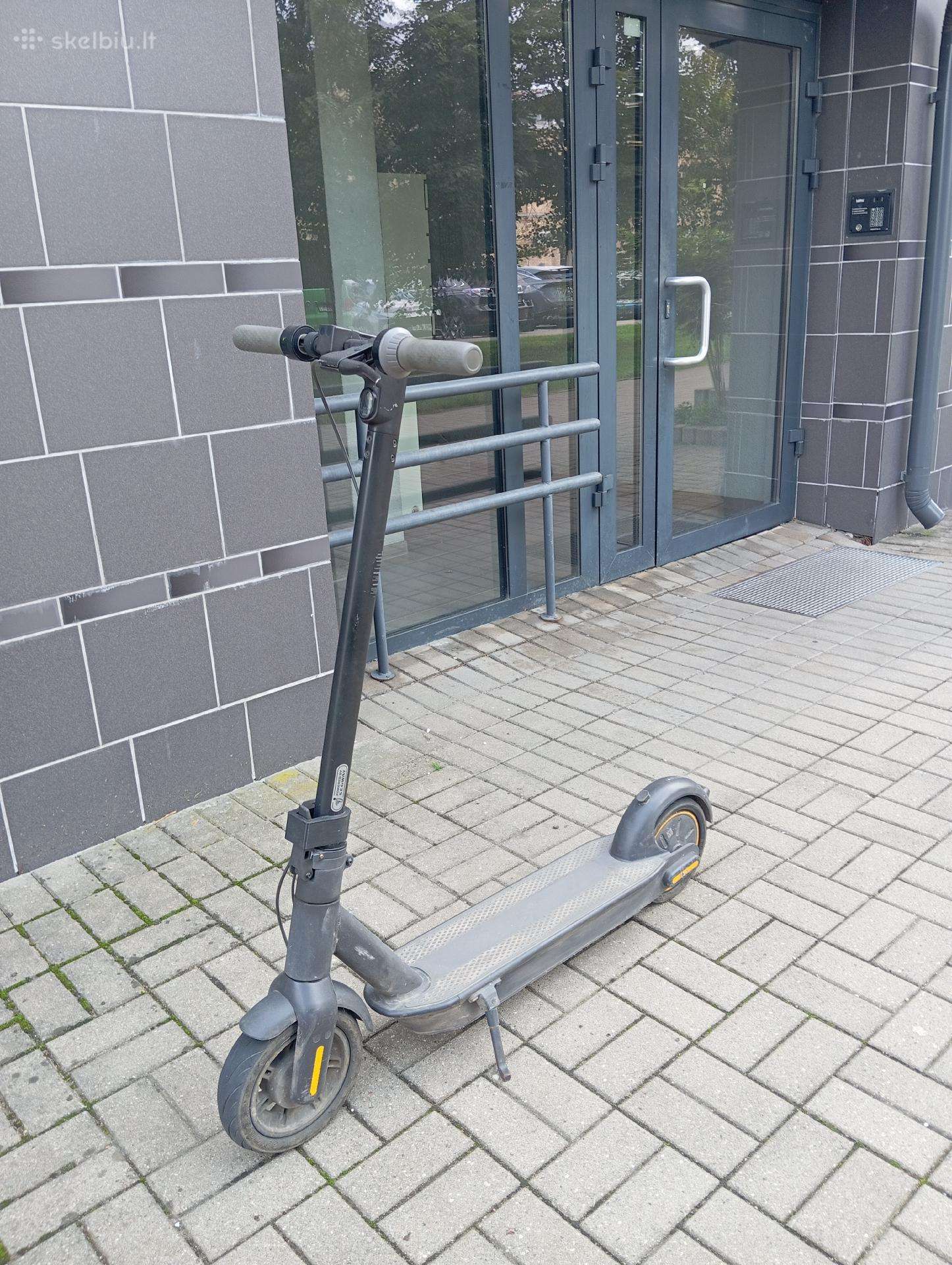 Kiaura padanga leidžia,tik 100€ Ninebot max G30