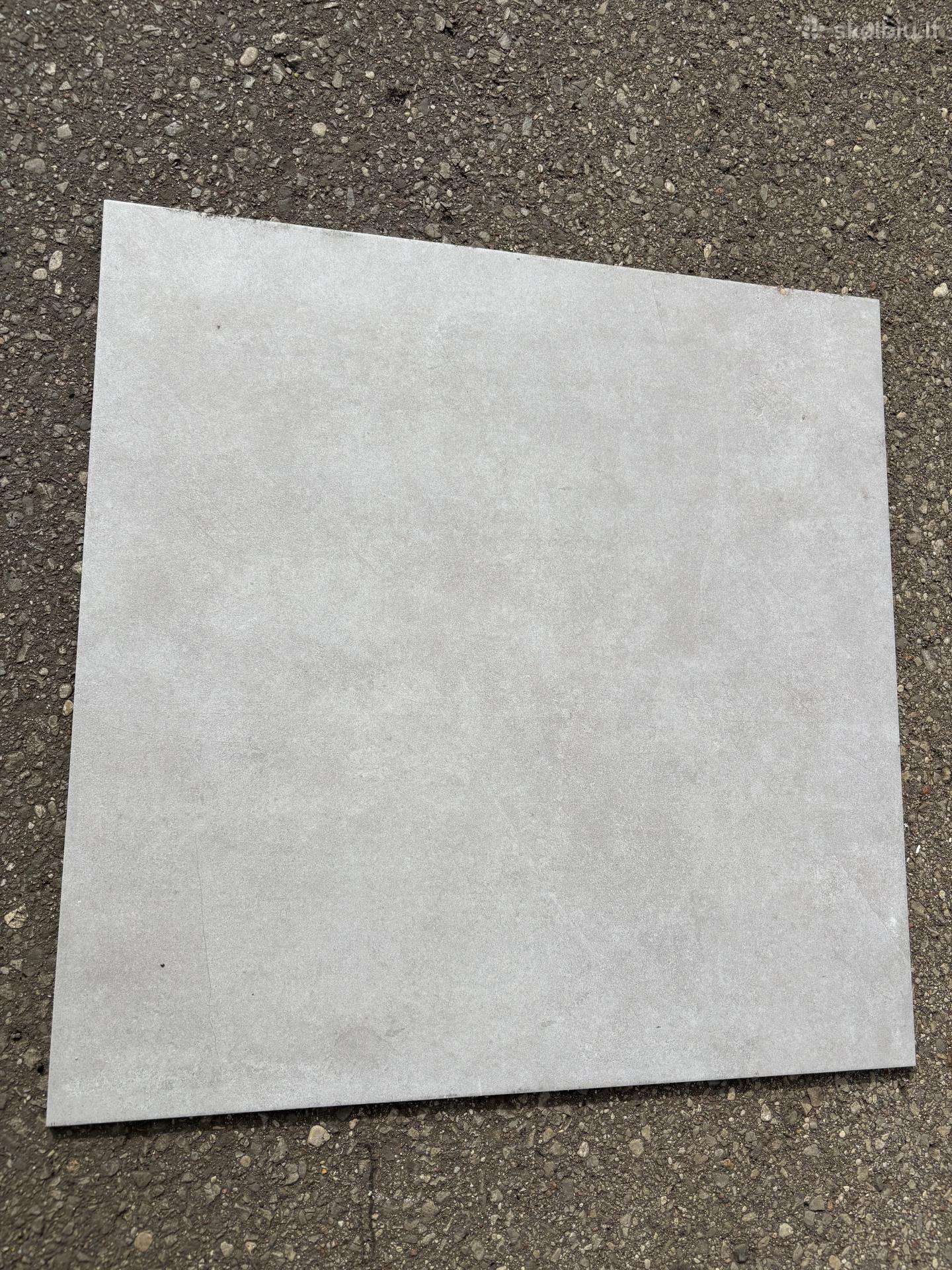 Plytelės