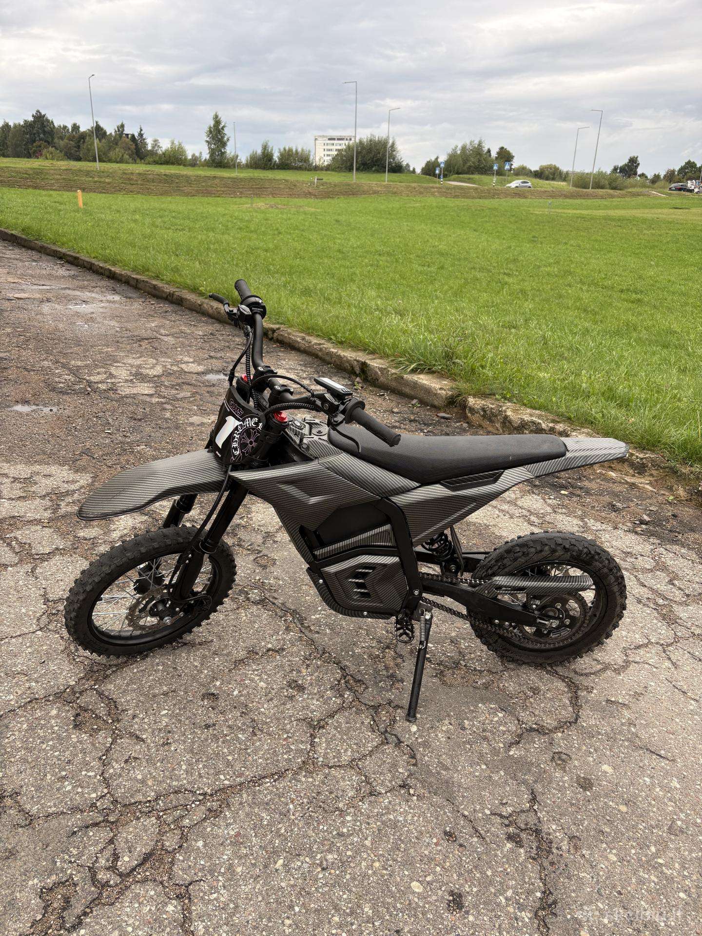 Valtinsu em5 elektrinis krosinis motociklas