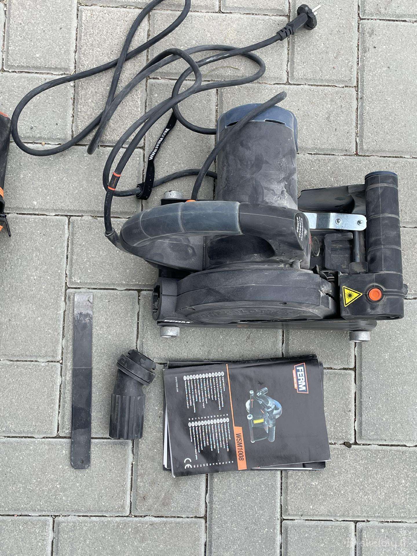 Elektr. kanalų freza su įmontuotu lazeriu