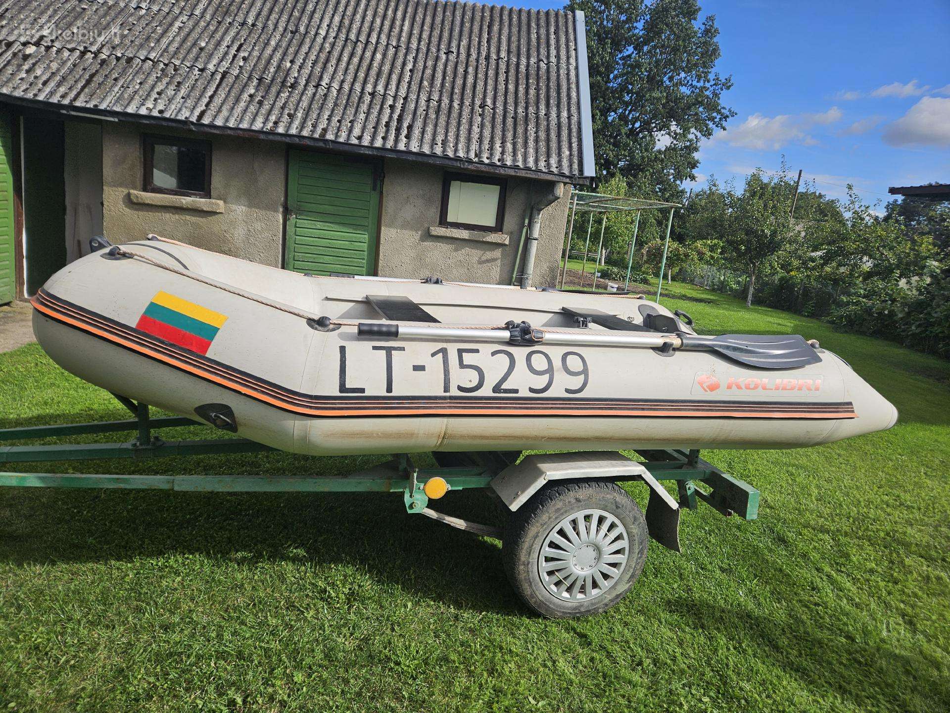 Guminė valtis Kolibri su traliuku
