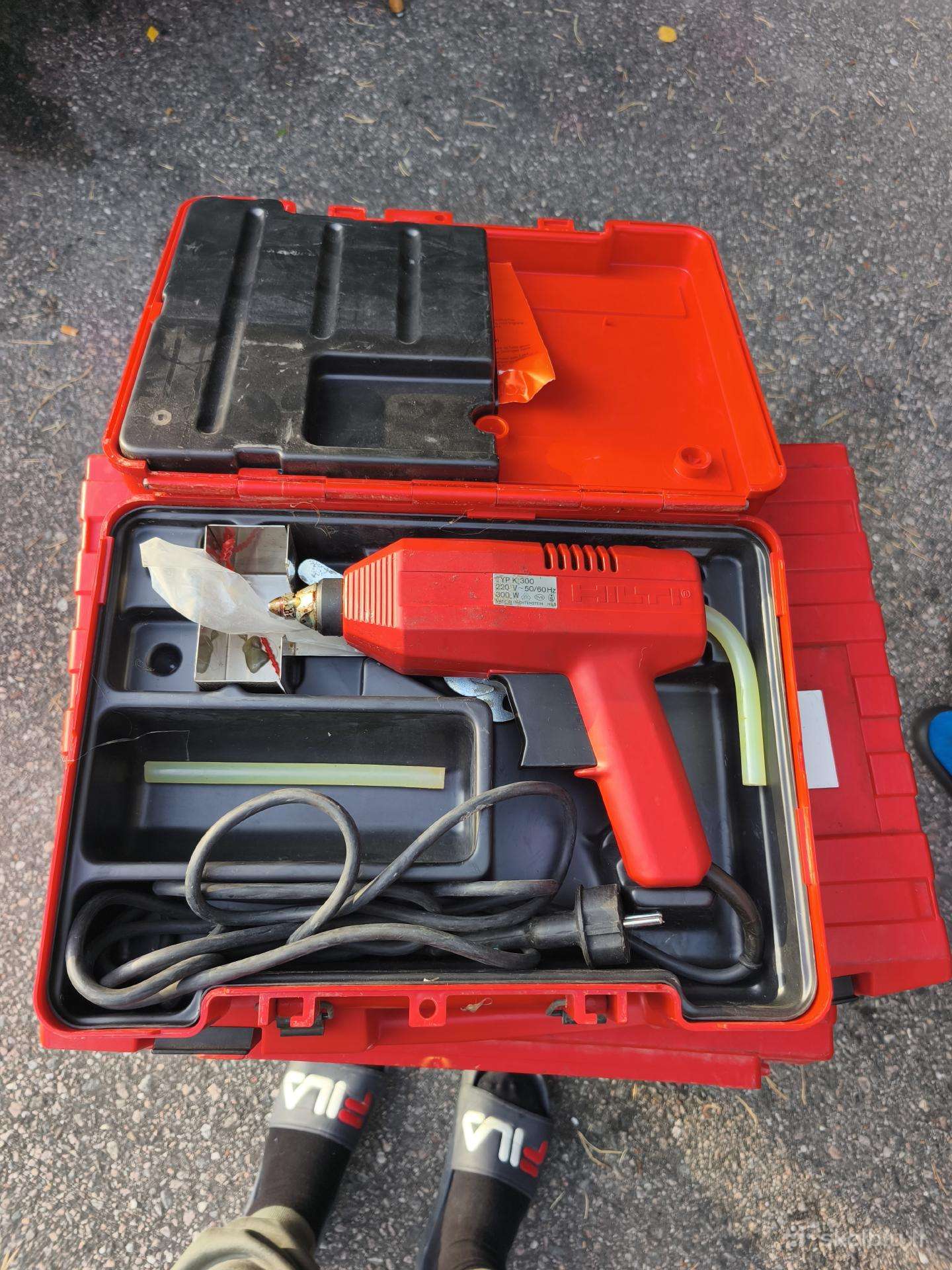 Hilti kleju pistoletas