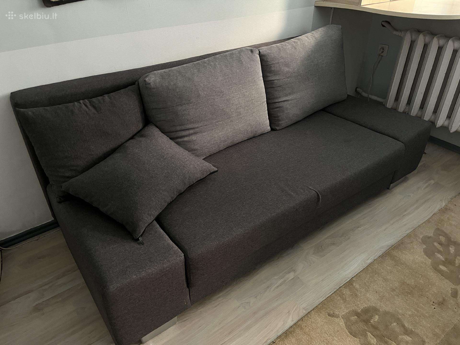 Dovanojama sofa