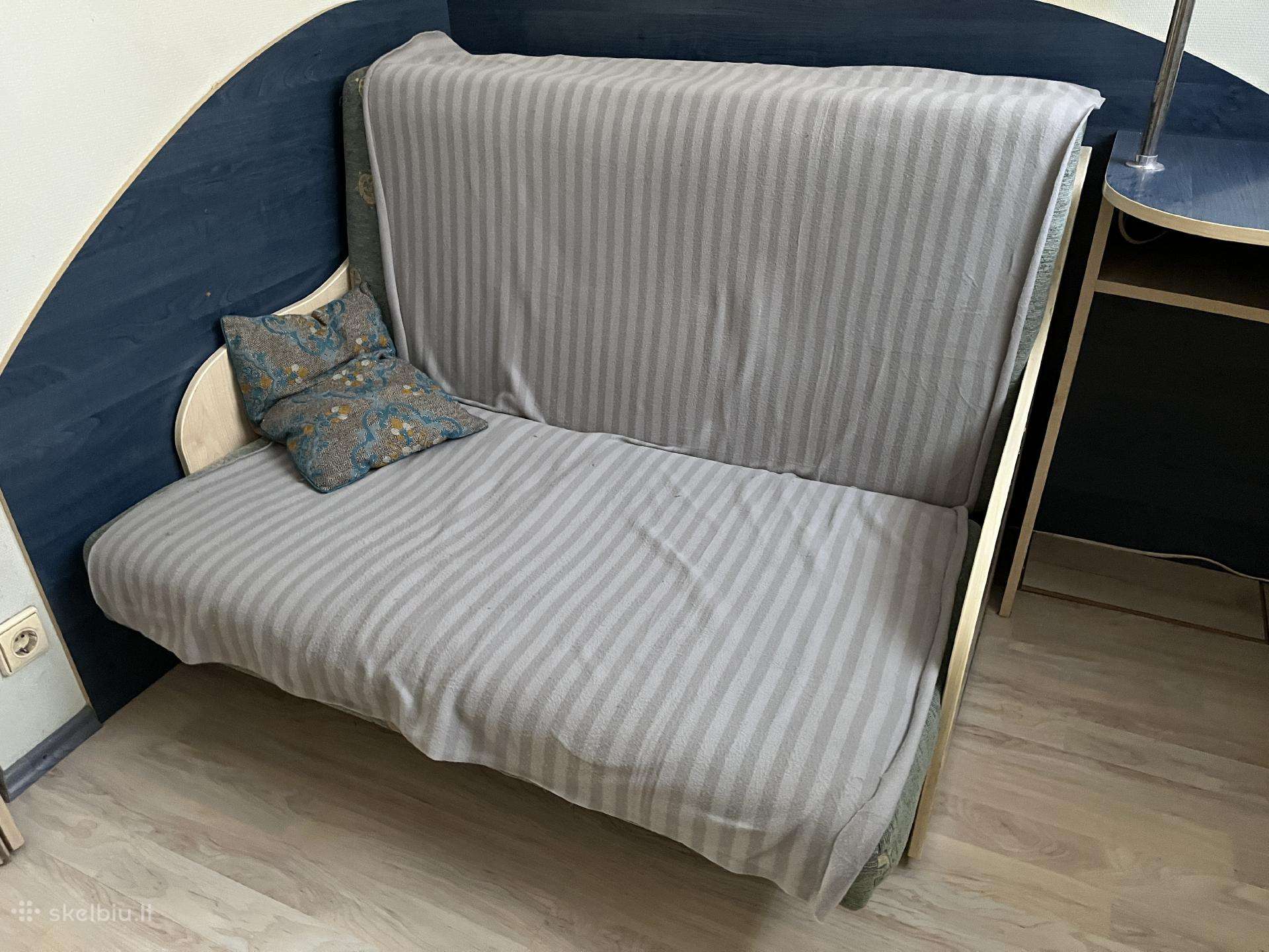 Dovanojama sofa-lova