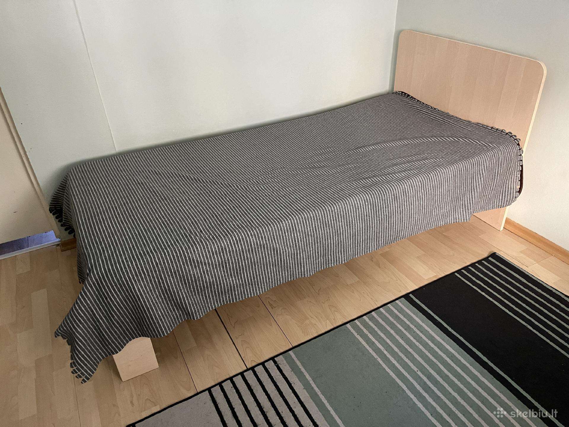 Dovanojama sofa-lova