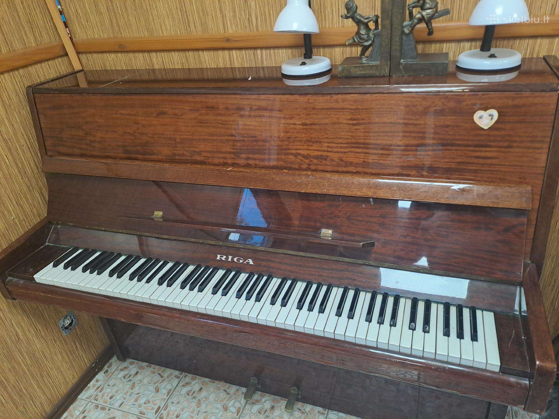Parduodamas pianinas Ryga