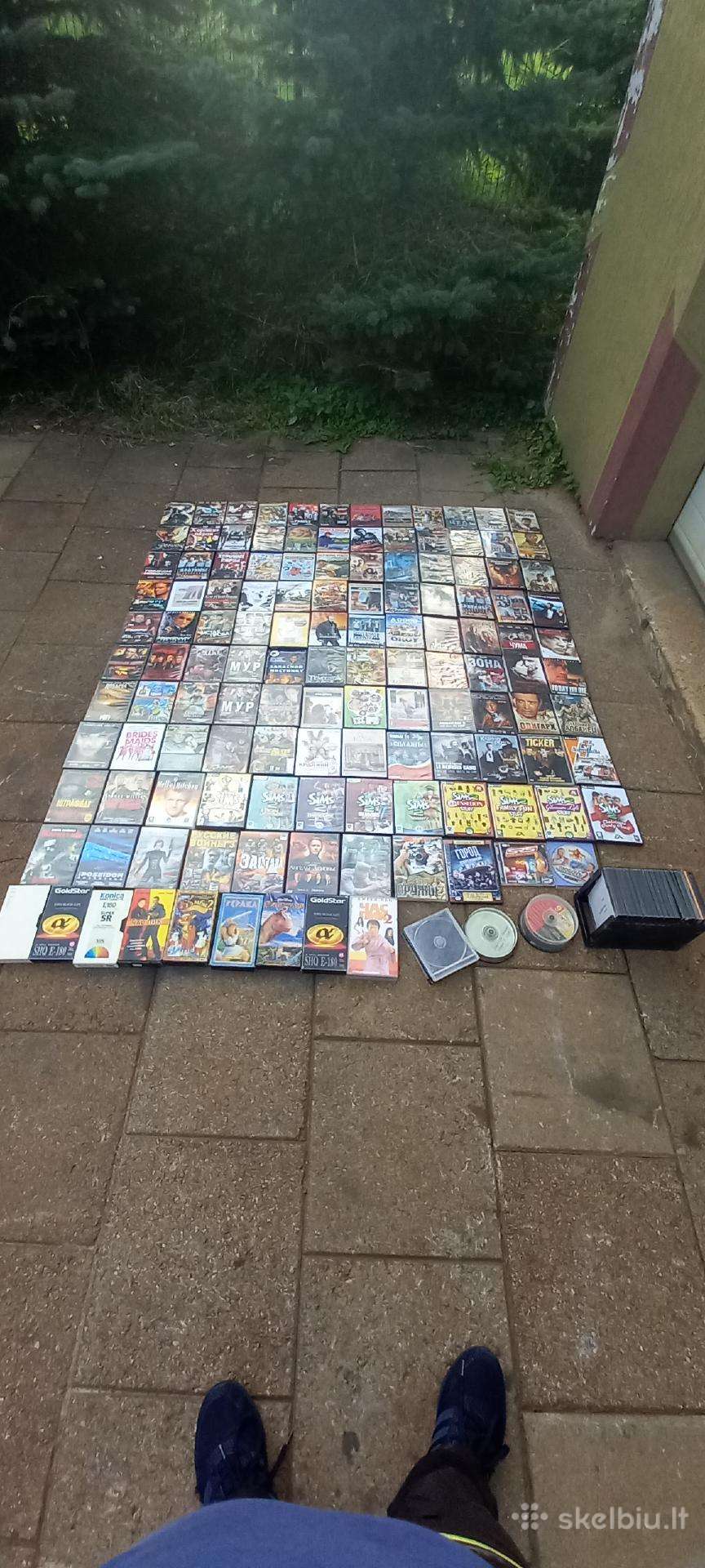 Dvd filmai muzika zaidimai kasetes