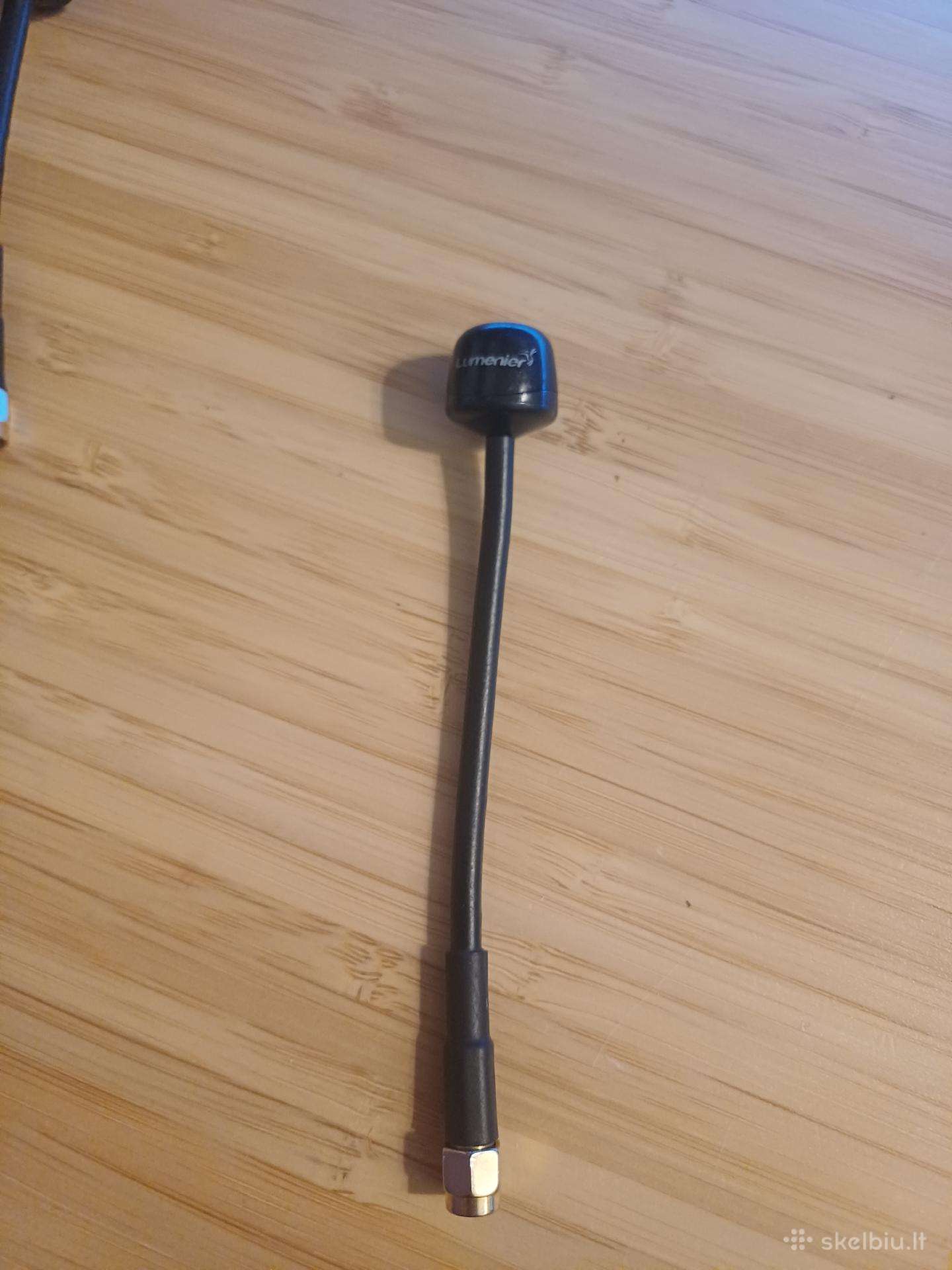 Lumenier Axii antena