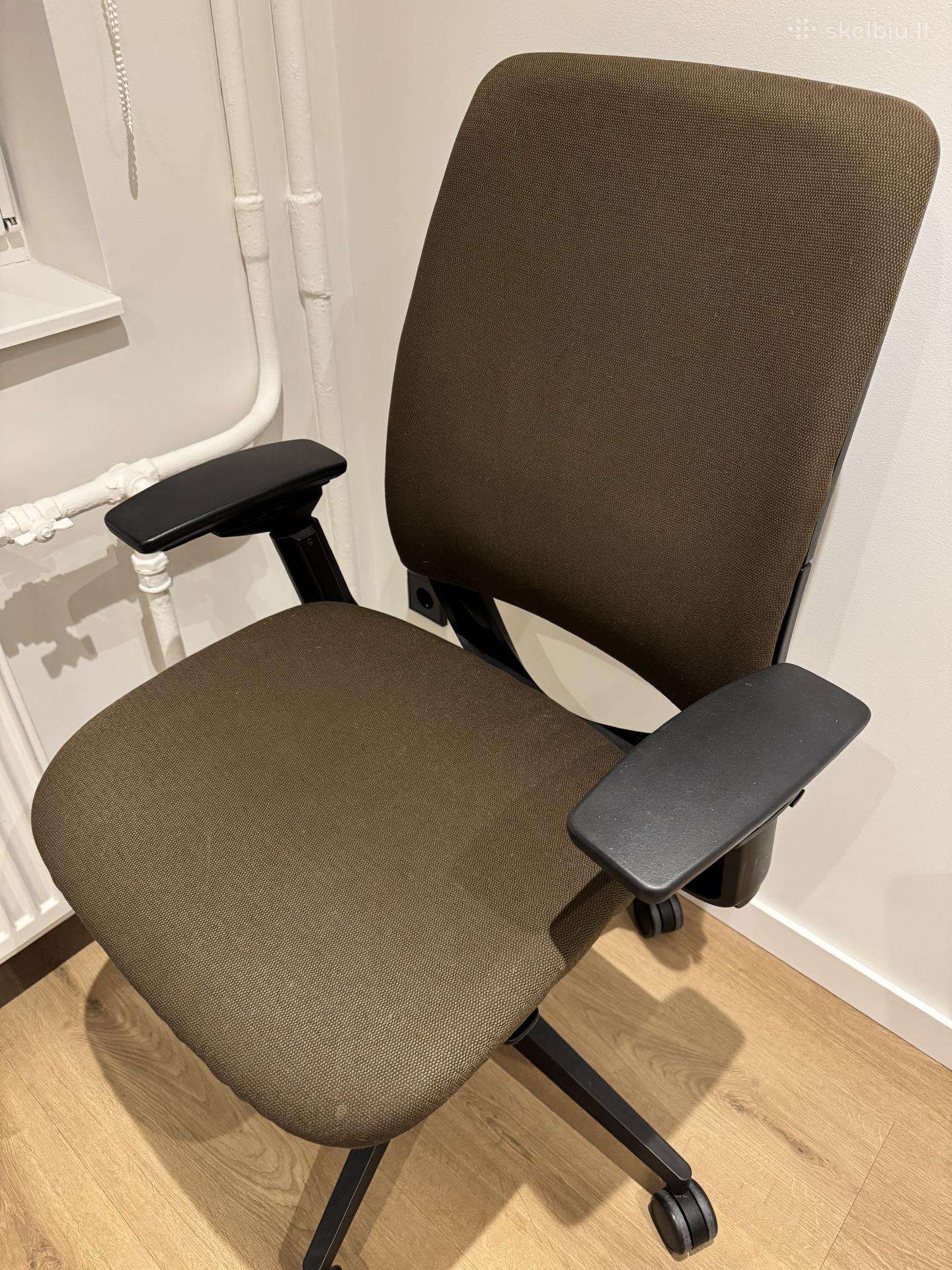 Ofisine kede steelcase